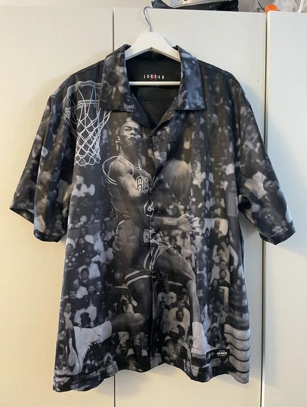 A Ma Maniere × Jordan Brand Jordan x A Ma Maniére Men's Shirt Size US XL / EU 56 / 4 - 1 Thumbnail