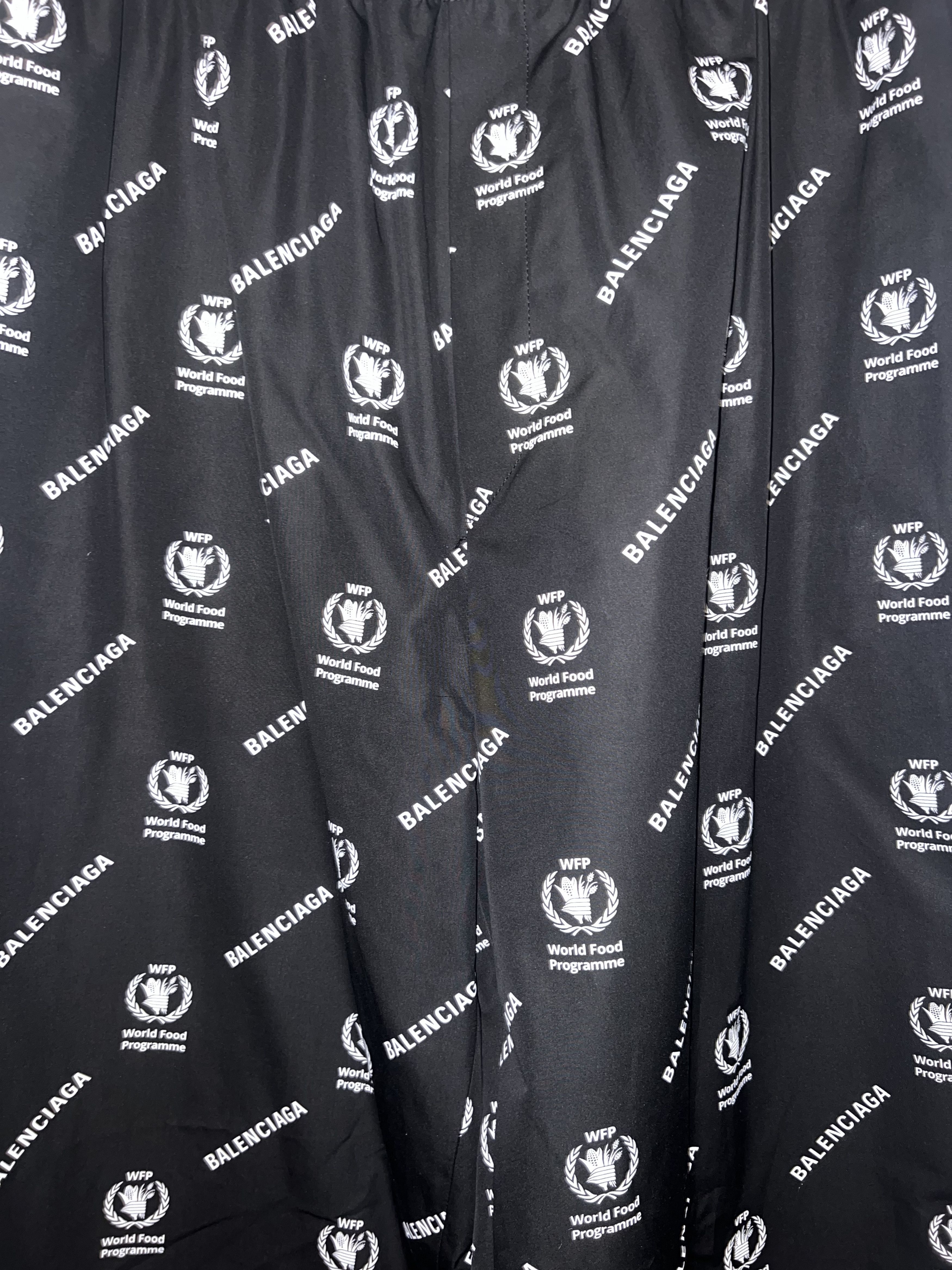 Balenciaga Balenciaga World Food Programme Pants Size US 38 / EU 54 - 2 Thumbnail