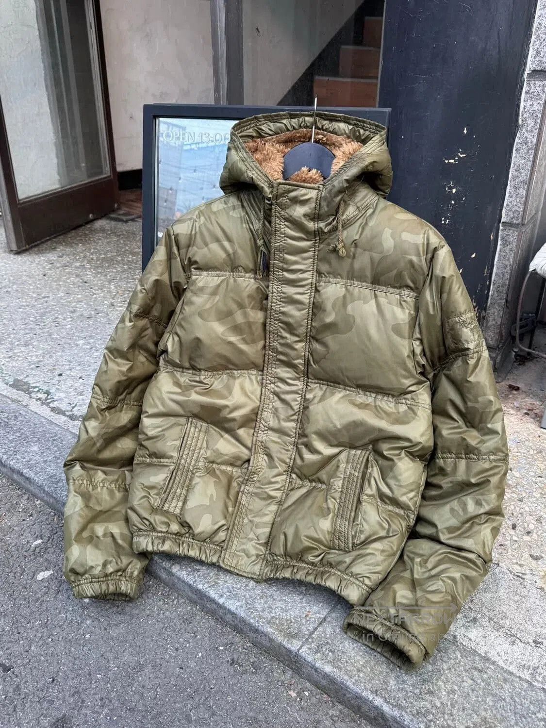 Abercrombie & Fitch Abercrombie Camouflage Down Jacket. Size US M / EU 48-50 / 2 - 1 Thumbnail