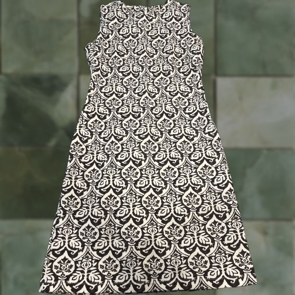J.McLaughlin J. McLaughlin Dress Sheath XS Brown Light Tan Paisley Sleeveless Crew Neck Zipper Knee Length Women's Casual Stretch Fabric Size XS / US 0-2 / IT 36-38 - 1 Thumbnail