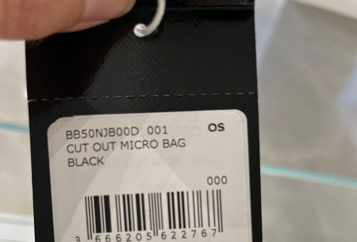 Givenchy oc11z0725 Size: OS / Cut Out Micro Bag in Black Size ONE SIZE - 5 Thumbnail