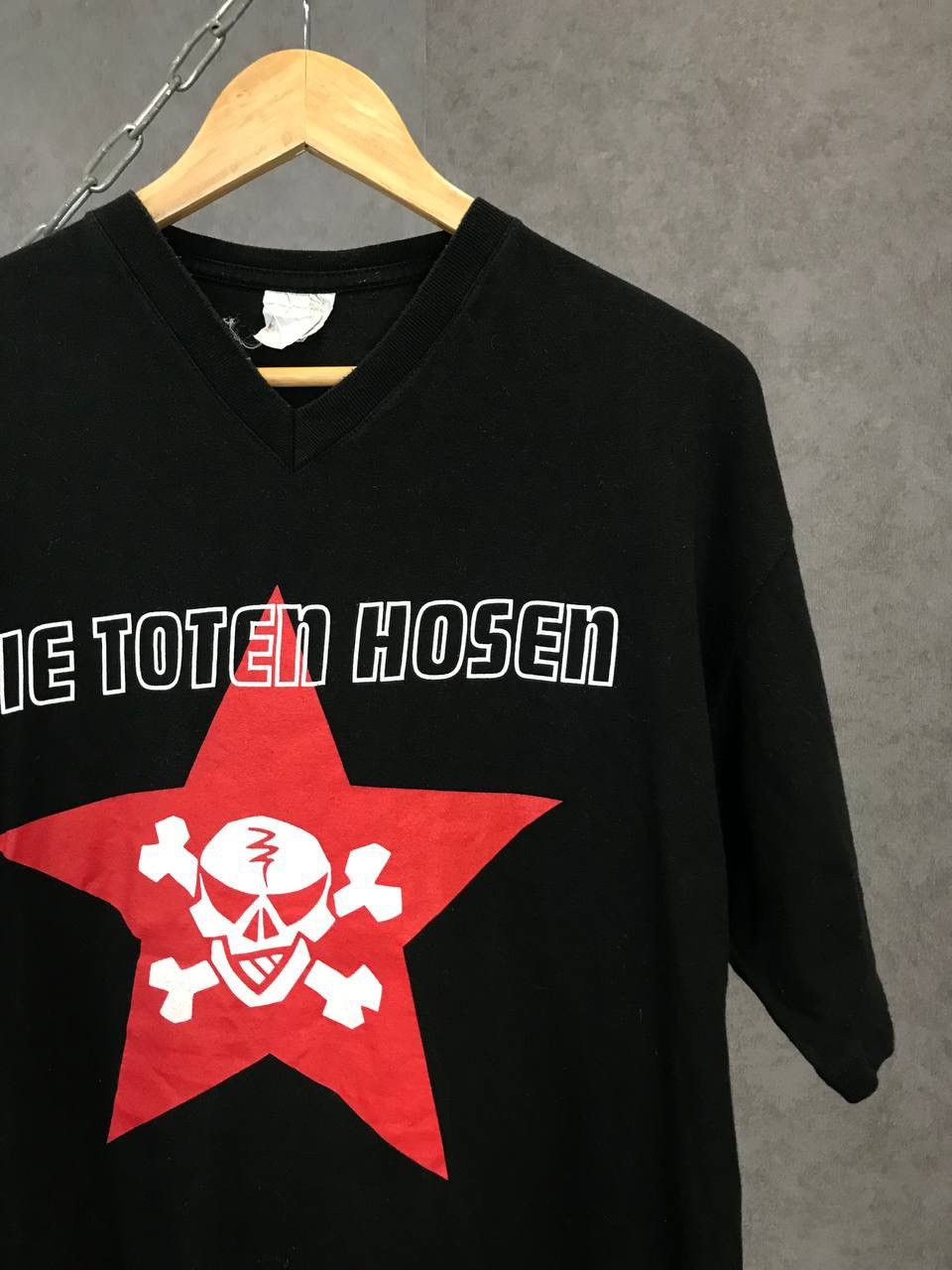 Band Tees Die Toten Hosen 90s vintage skulls rock band tee Size US L / EU 52-54 / 3 - 3 Thumbnail