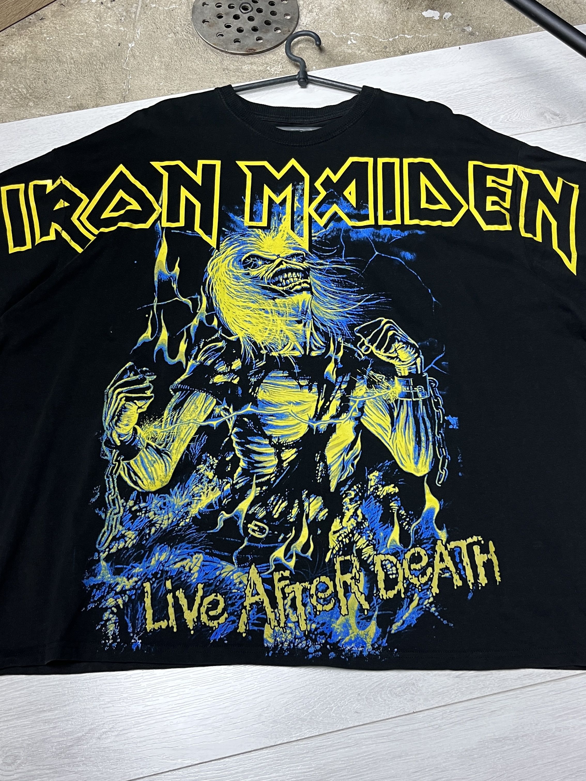 Vintage IRON MAIDEN "LIVE AFTER DEATH" BOXY TEE - № 984 Size US XXL / EU 58 / 5 - 2 Thumbnail
