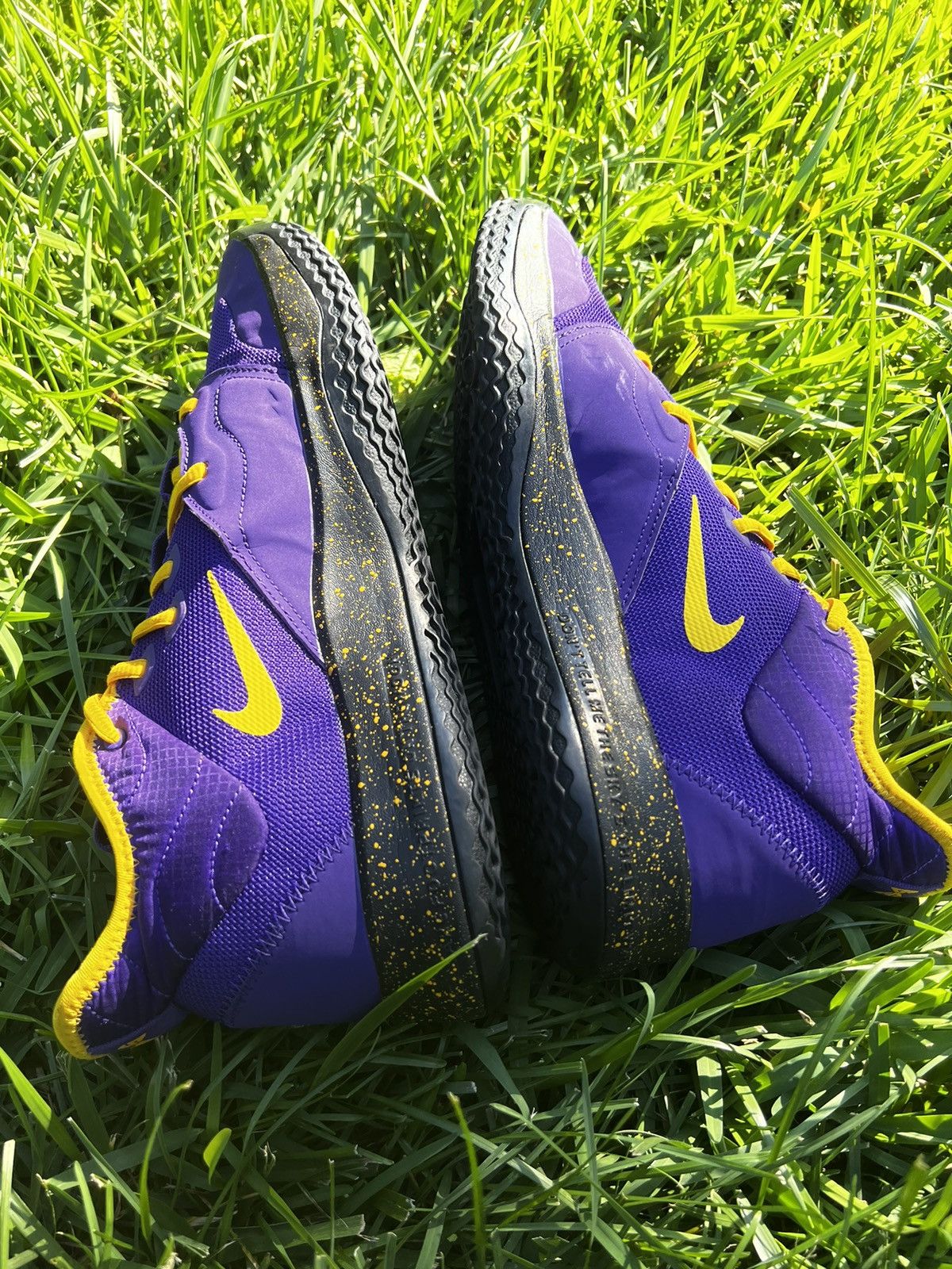 Nike CLEAN Nike PG 3 ID size 13.5 Mens Purple Lakers shoes Size US 13 / EU 46 - 9 Thumbnail