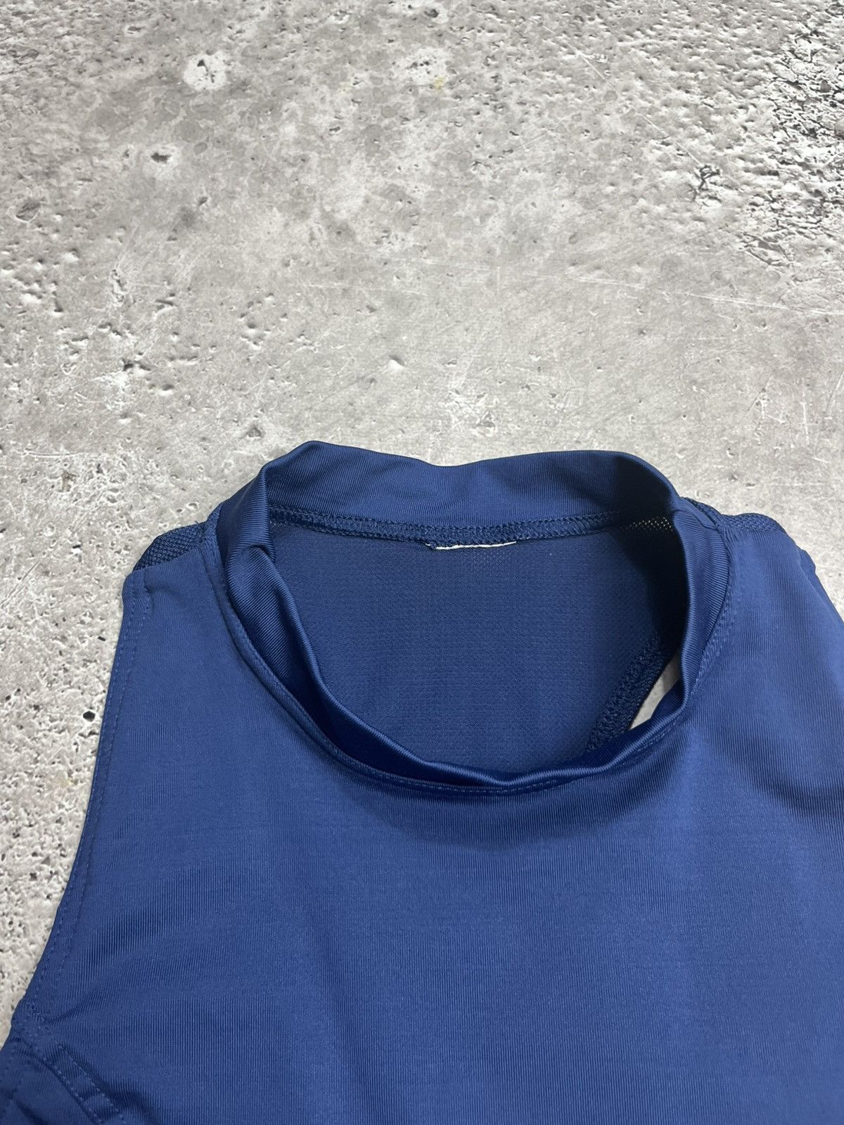 Adidas Vintage Adidas 1.TTC Innsbruck Sports Bra Top XS Women Size XS / US 0-2 / IT 36-38 - 4 Thumbnail