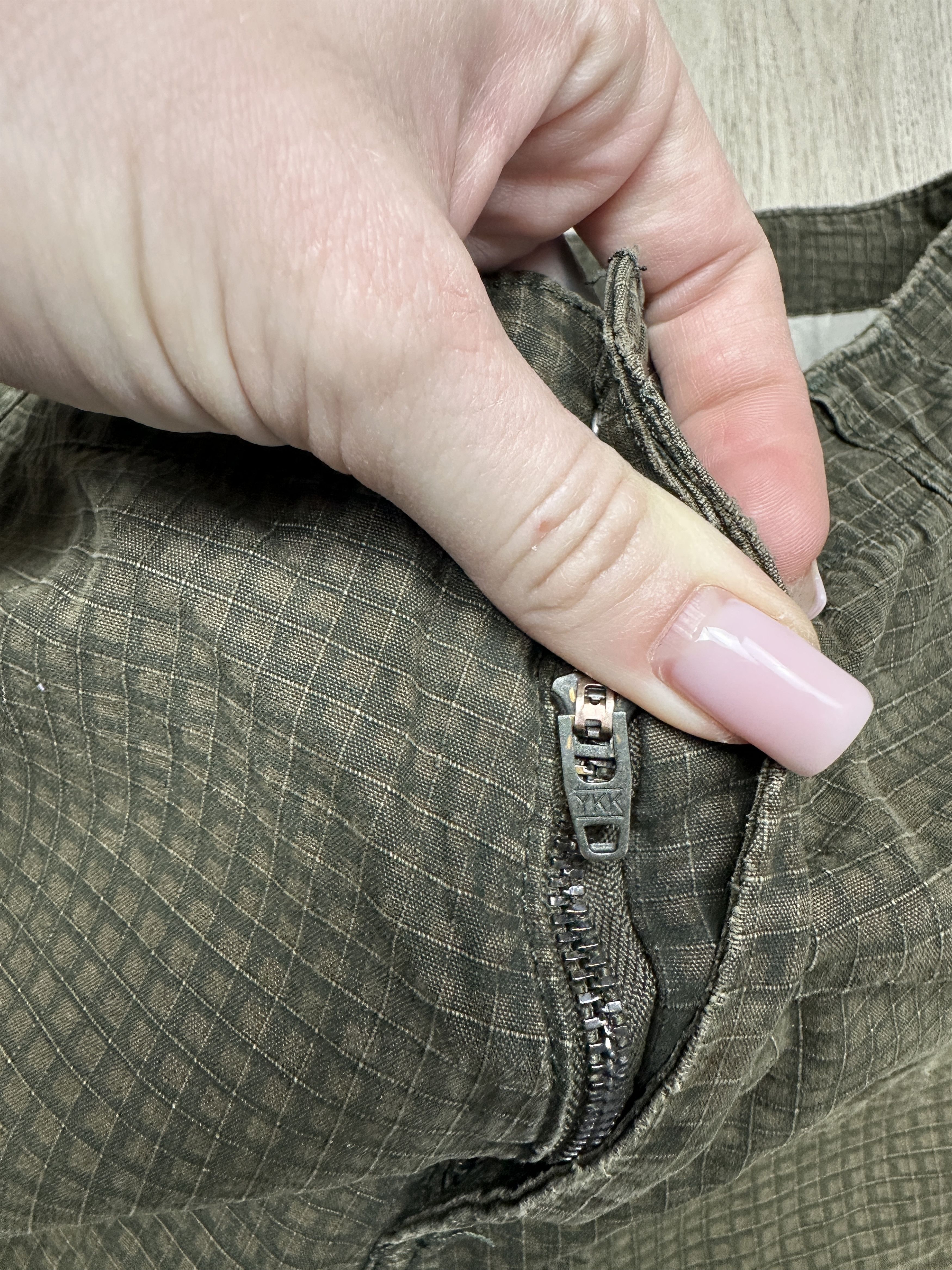 Carhartt Wip Carhartt WIP Mens Cargo Pants Workwear Size US 38 / EU 54 - 14 Thumbnail