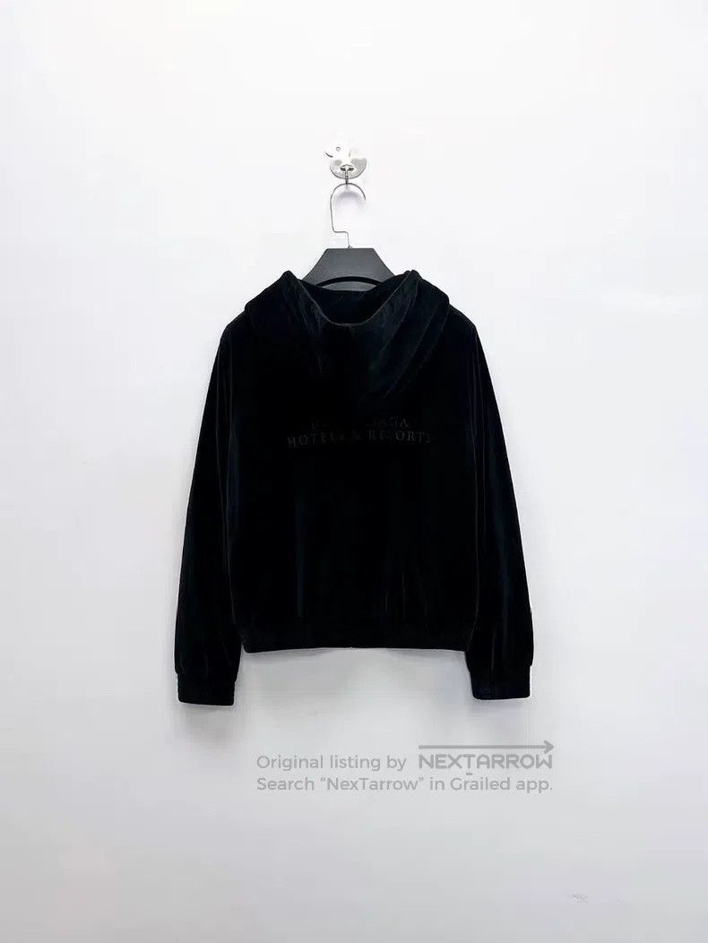 Balenciaga Balenciaga Black Velvet Embroidered Letter Logo Zip-Up Jac Size US L / EU 52-54 / 3 - 2 Thumbnail