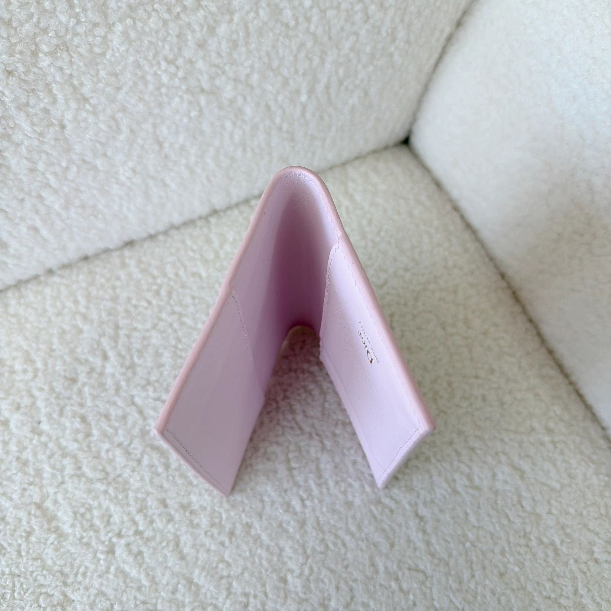 Dior Dior Salon Médaillon Pink Passport Holder 7283 Size ONE SIZE - 6 Thumbnail