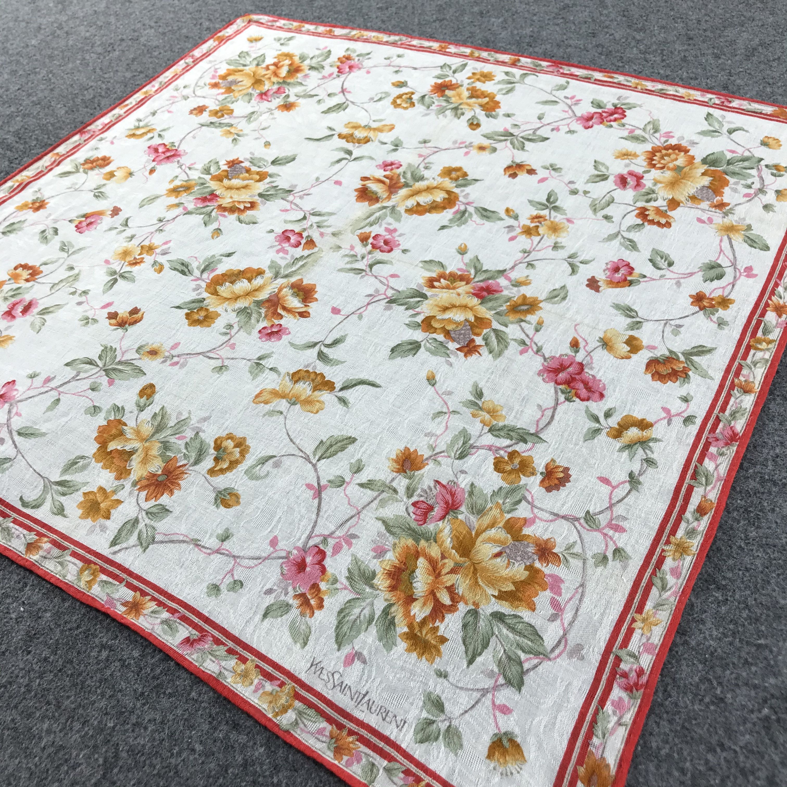 Yves Saint Laurent Yves Saint Laurent Handkerchief Neckerchief Bandana H133 Size ONE SIZE - 5 Thumbnail
