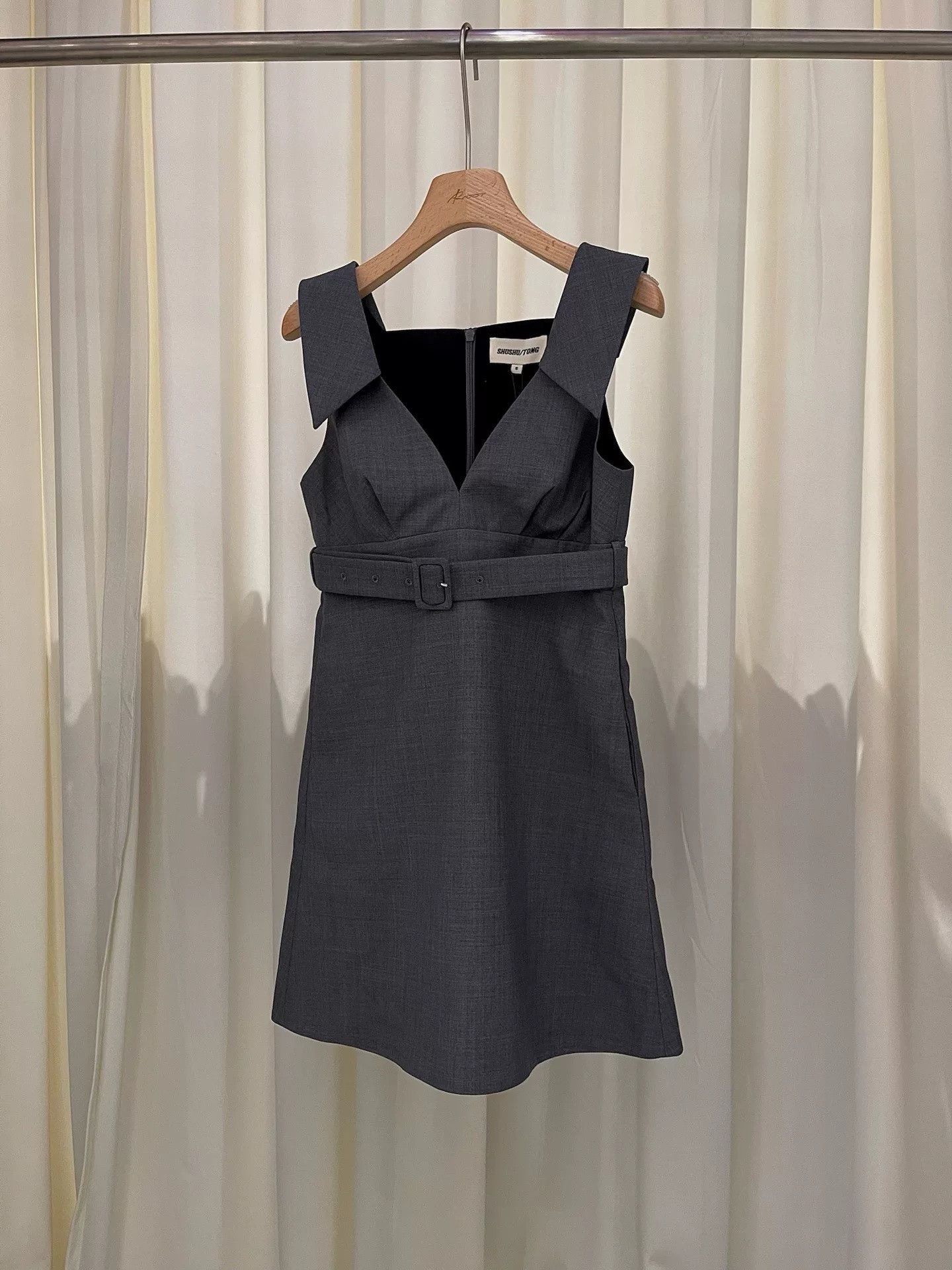 shushu tong grey dress ShuShu/Tong Gray A-line Belted cf-color-royal-blue