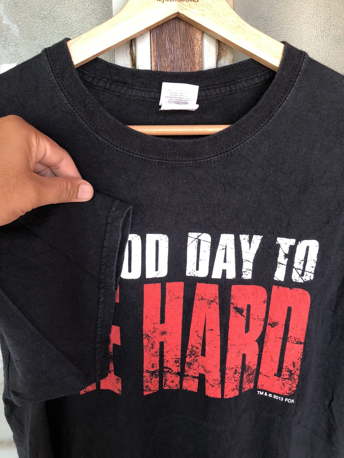 John Moore Vintage Die Hard Film A Good Day Action Film John Moore Tee Size US L / EU 52-54 / 3 - 4 Thumbnail