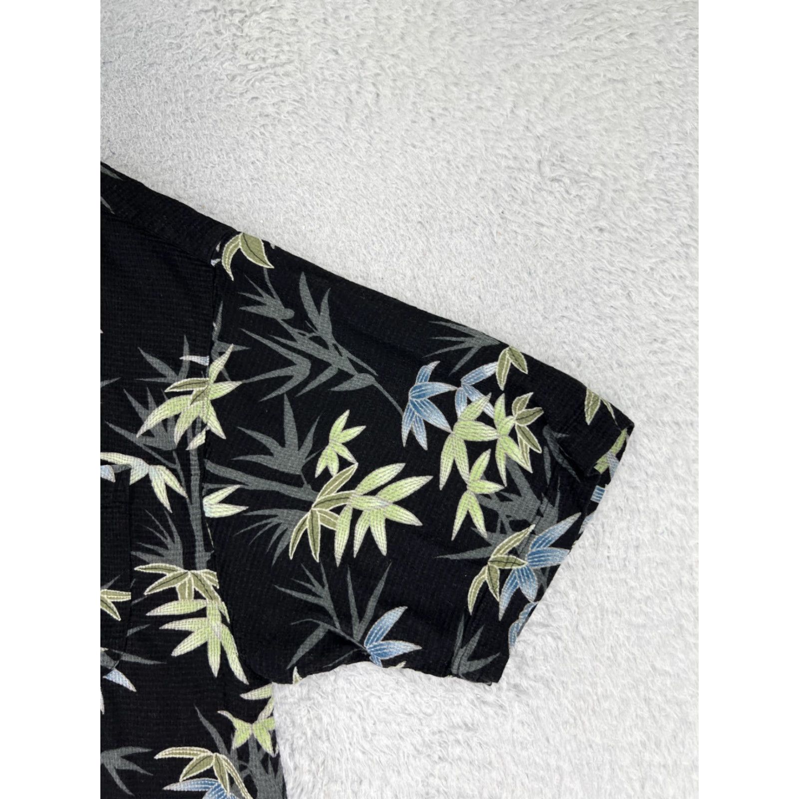 Vintage VINTAGE Original Island Sport Shirt Mens XL Black Bamboo 100% Rayon Floral Hawaii Aloha Button-Up Short Sleeve Casual Dressy Size US XL / EU 56 / 4 - 2 Thumbnail