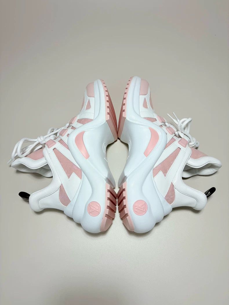 Louis Vuitton Louis Vuitton ARCHLIGHT White Arch Bridge Dad Shoes Size US 7 / IT 37 - 5 Thumbnail