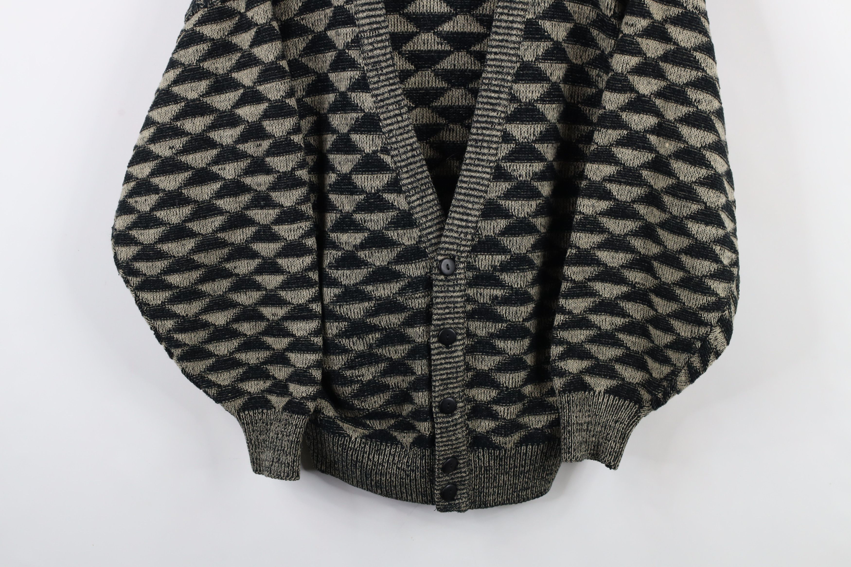 Vintage Vintage 90s Streetwear Geometric Button Cardigan Sweater Size US S / EU 44-46 / 1 - 3 Thumbnail