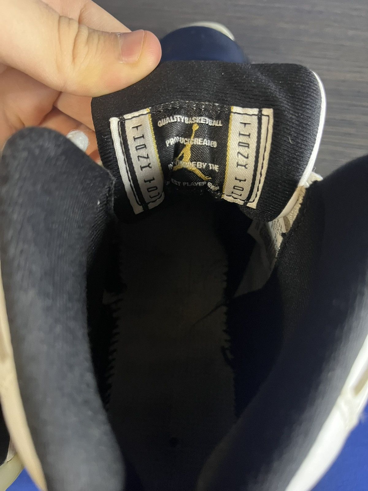 Jordan Brand Jordan 11 GS Gratitude Size US 6.5 / EU 39-40 - 7 Thumbnail