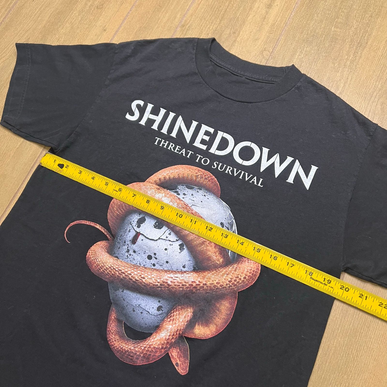 Vintage Shinedown Threat To Survival Tour 2017 Band T Shirt M/L Size US M / EU 48-50 / 2 - 5 Thumbnail