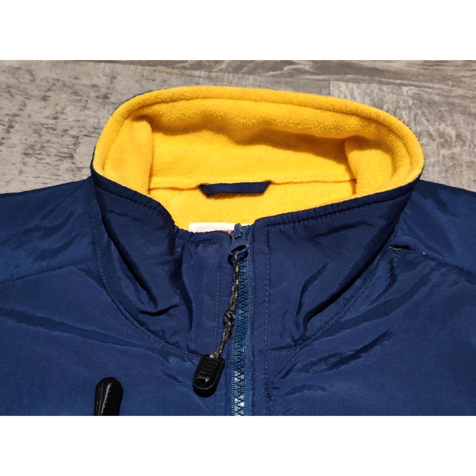 Vintage Vintage Essex 90s Michigan Wolverines Full Zip Fleece Jacket Elbow Pads Size L Size US L / EU 52-54 / 3 - 7 Thumbnail