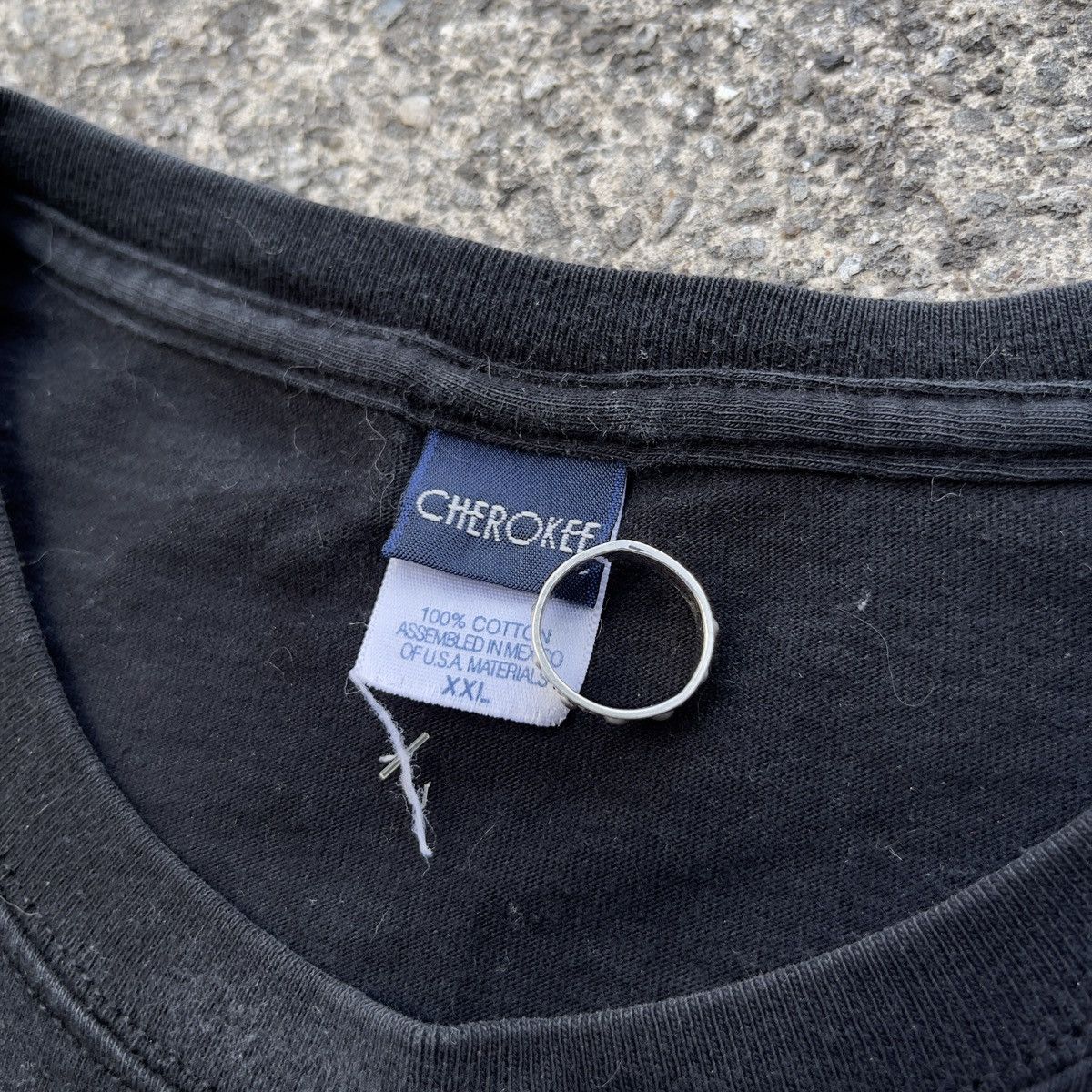 Cherokee × Vintage Vintage CHEROKEE Faded Black Blank Boxy Fit Shirt Size US XXL / EU 58 / 5 - 3 Thumbnail