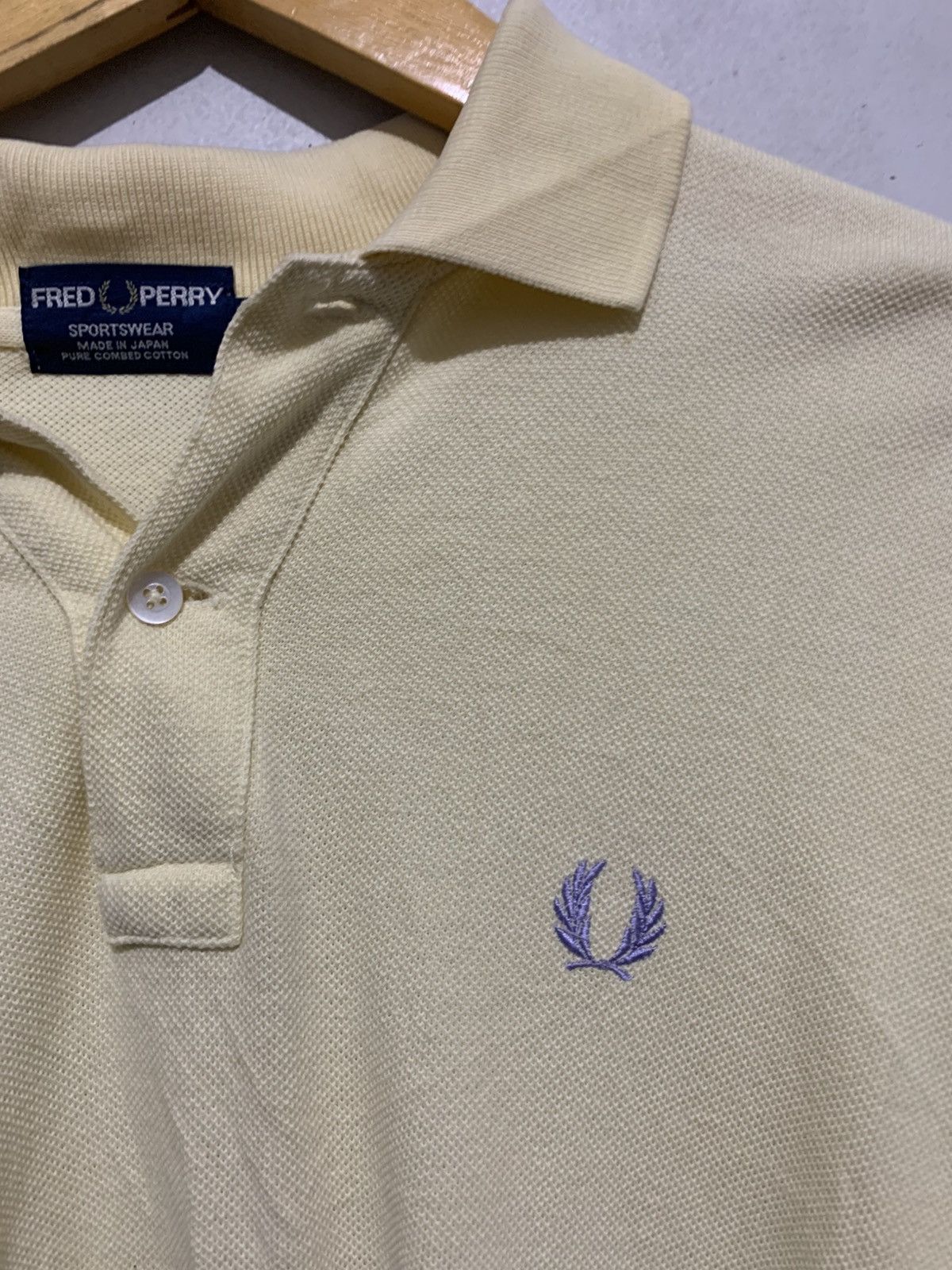 Fred Perry Crewneck Longsleeve Fred Perry Young Yellow Japan L (75x50) Size US L / EU 52-54 / 3 - 2 Thumbnail
