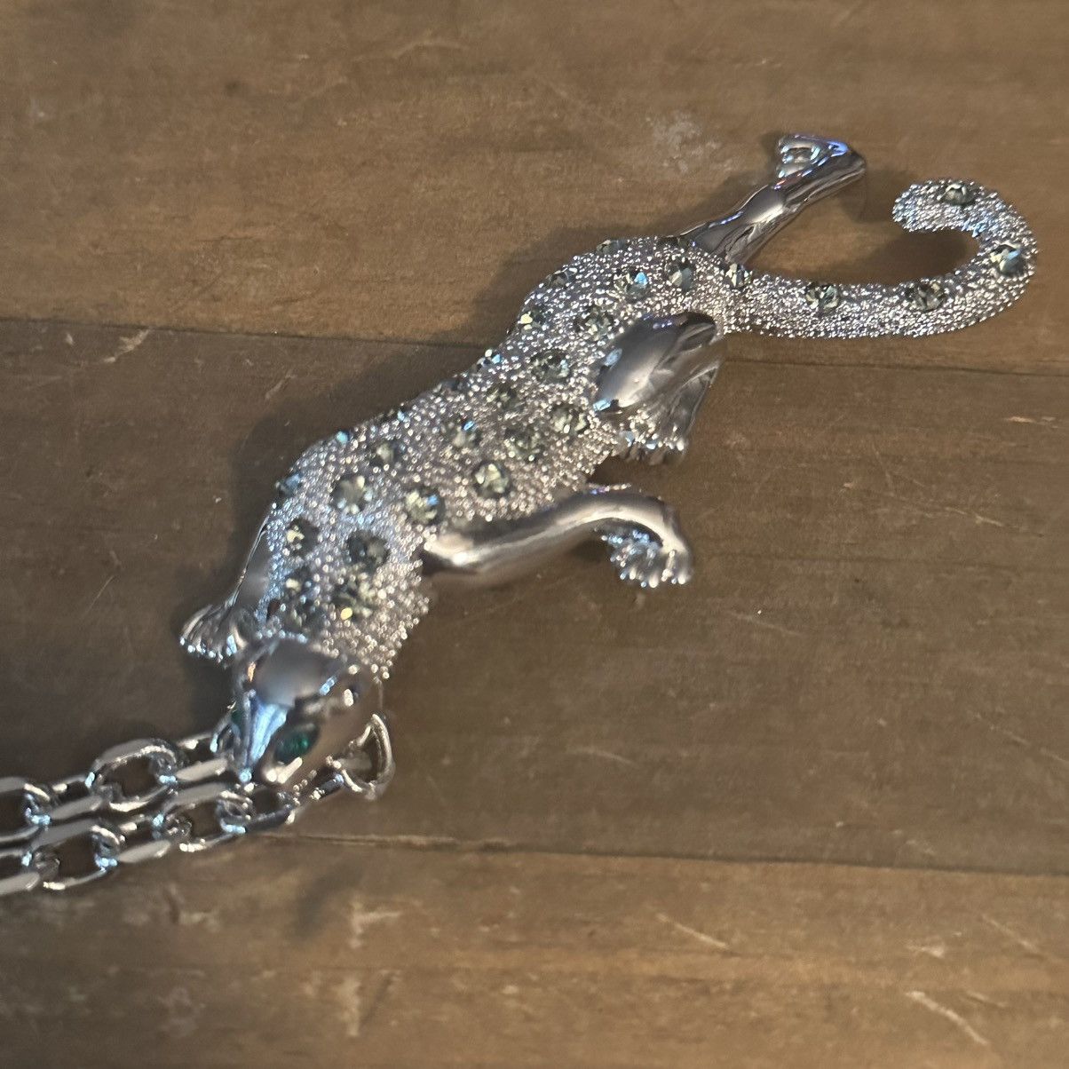 Other Silver tone large climbing Leopard pendant necklace Size ONE SIZE - 3 Thumbnail