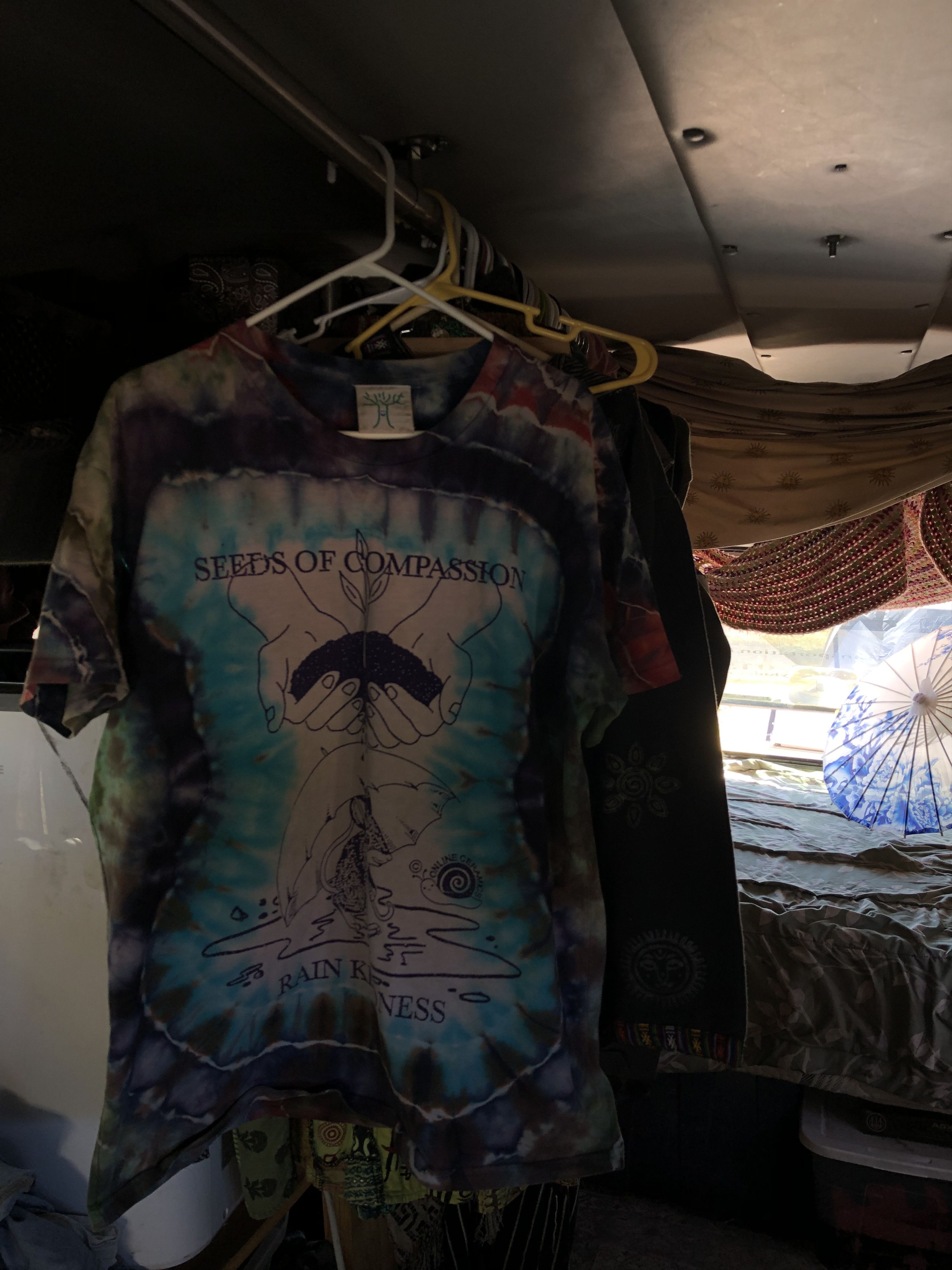 Online Ceramics Online Ceramics Seeds of Compassion Rain Kindness Tie Dye Size US L / EU 52-54 / 3 - 2 Thumbnail