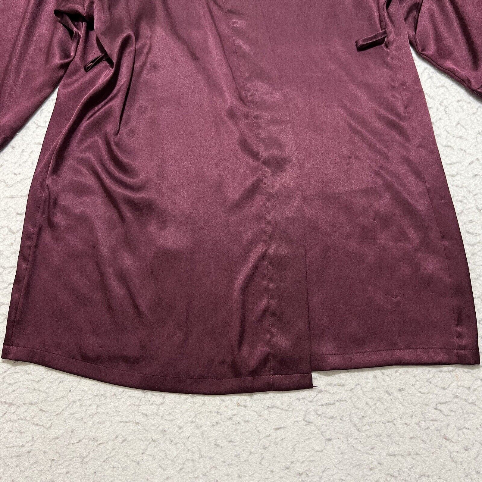 Victoria's Secret Victoria's Secret Silky Satin Sleepwear Lightweight Robe Top Size ONE SIZE - 6 Thumbnail