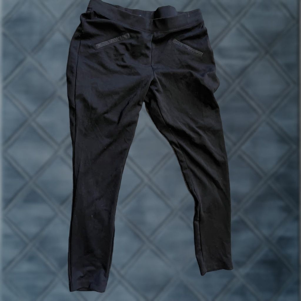 Gap Gap Women Black Leggings Sweatpants Pull On Active Pants Medium Cropped Inseam 29 in Polyester Skinny & Slim Activewear Size 32" / US 10 / IT 46 - 1 Thumbnail