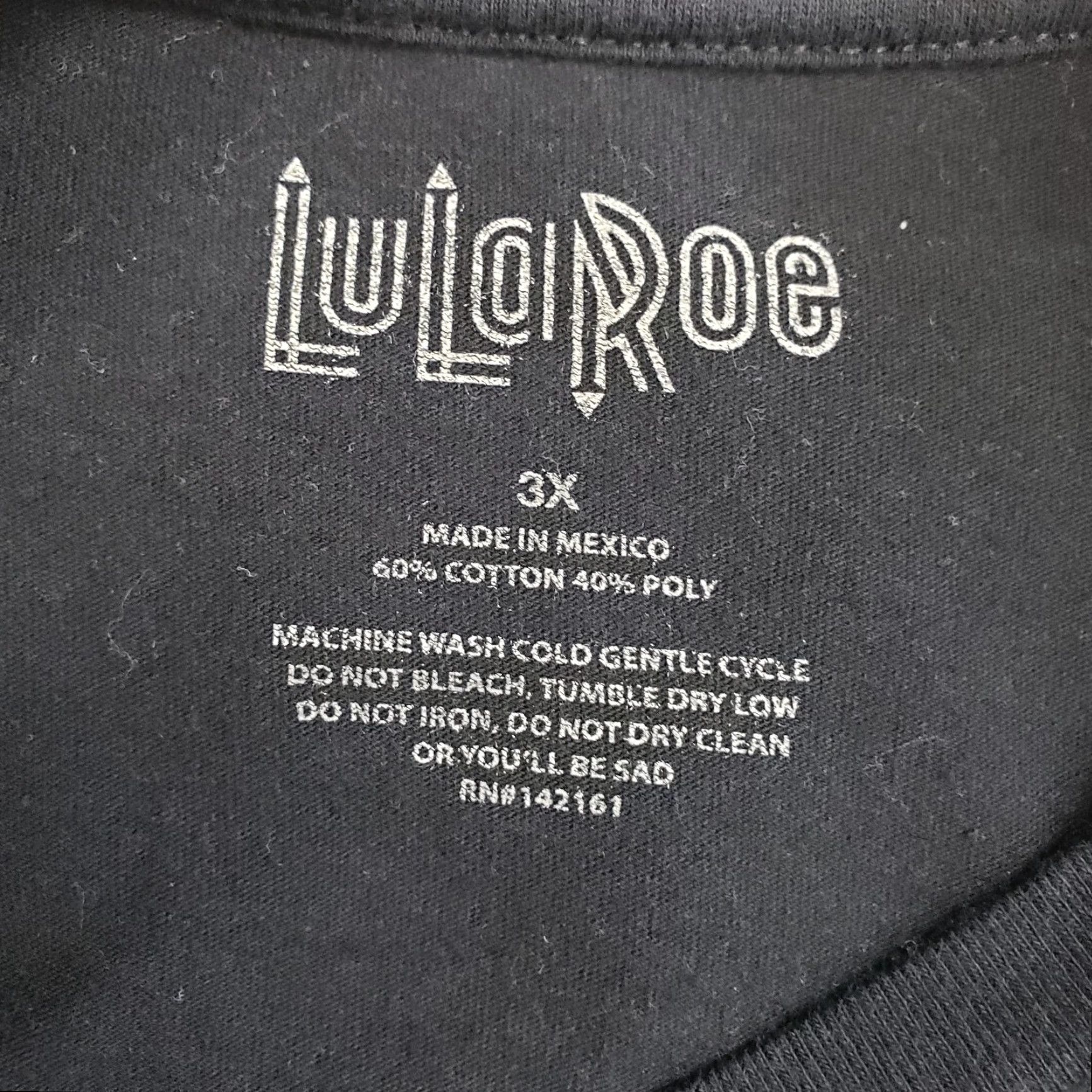 Vintage VINTAGE LuLaRoe T-Shirt Black Skull Short Sleeve Cotton Blend 3X Womens Shirt Mens? Size XXL / US 16-18 / IT 52-54 - 5 Thumbnail