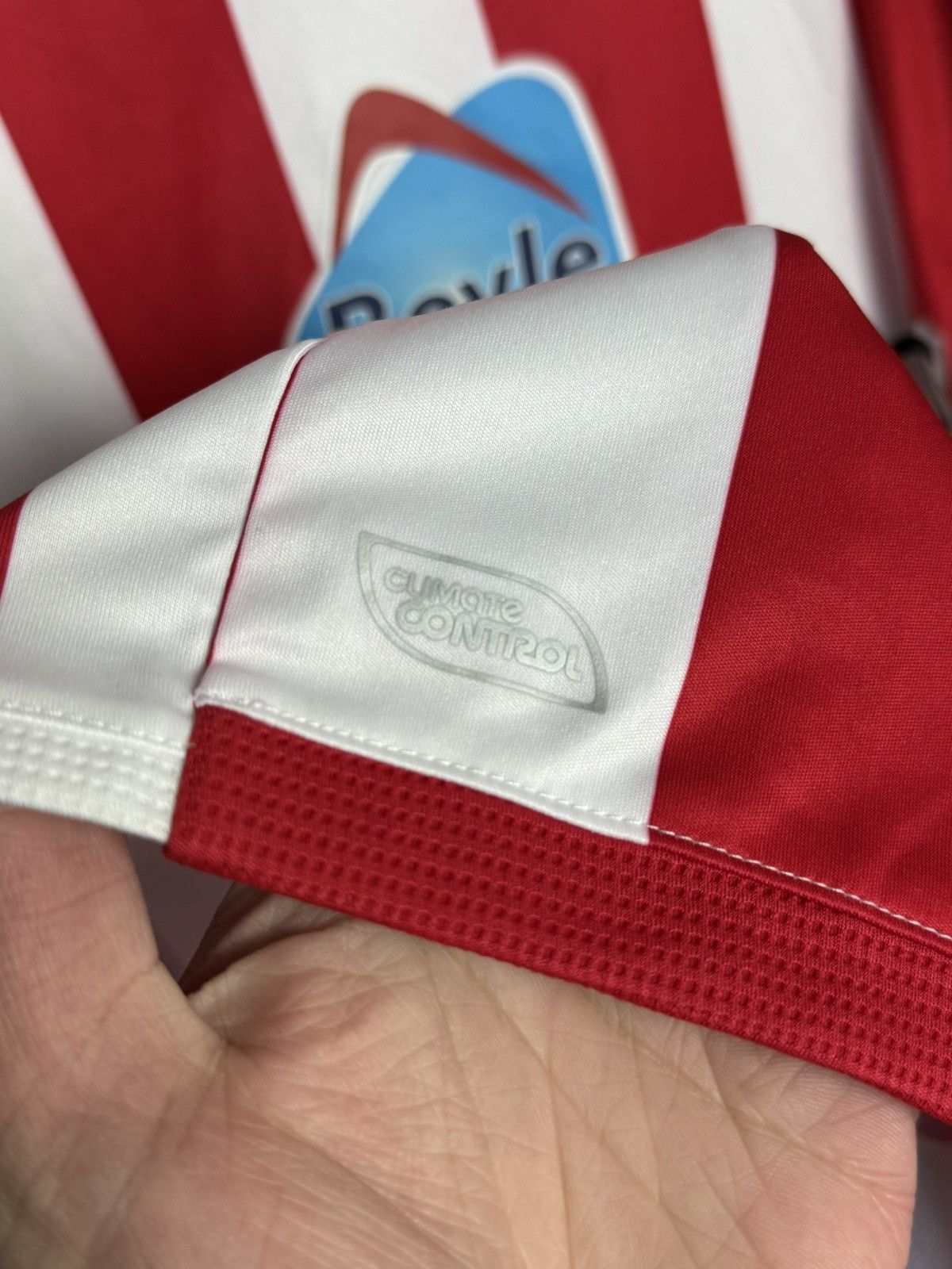 Umbro Sunderland 09/10 Home Football Long Sleeve T-Shirt Size US XL / EU 56 / 4 - 5 Thumbnail