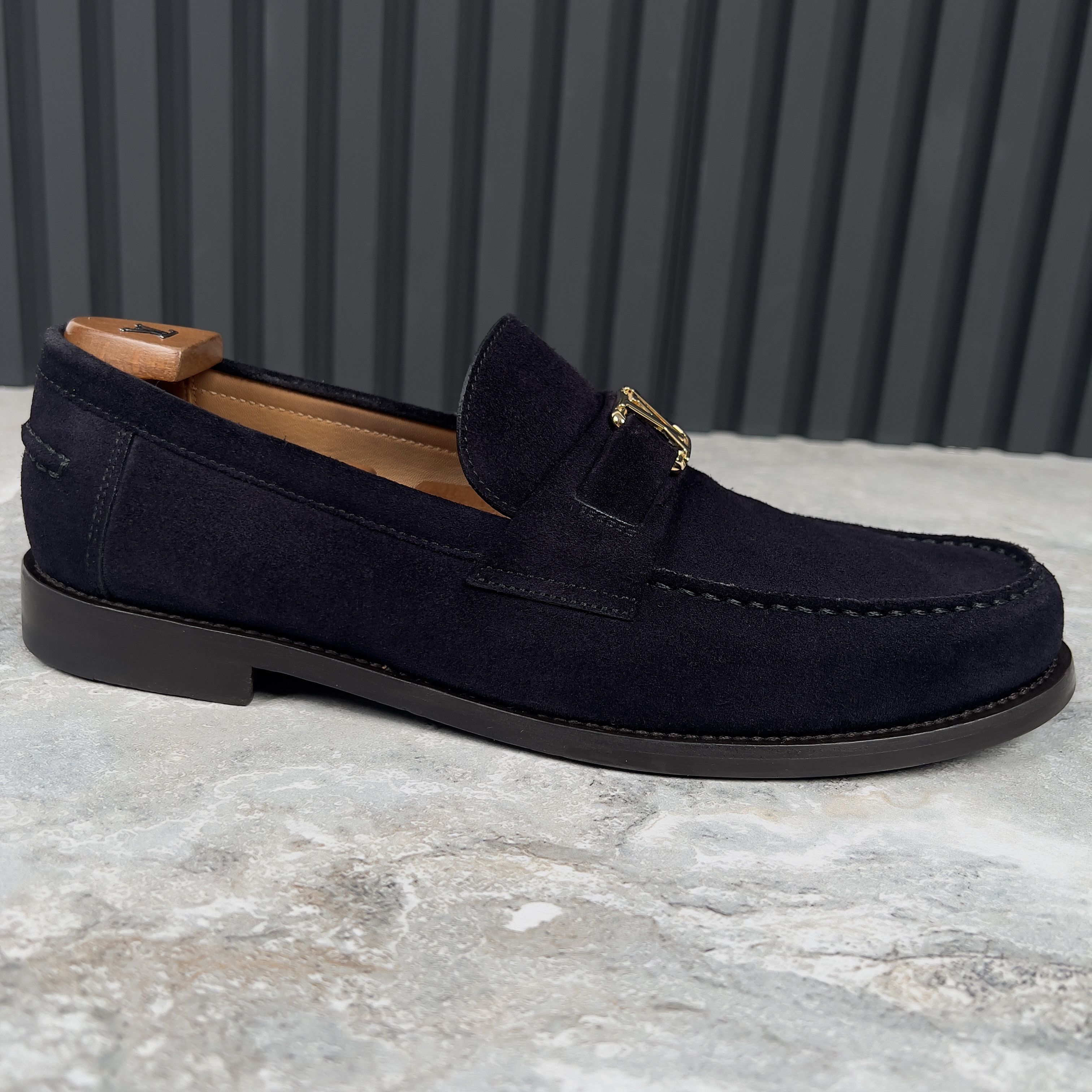 Louis Vuitton Louis Vuitton Logo LV Major Loafers Blue Suede Size US 8.5 / EU 41-42 - 4 Thumbnail