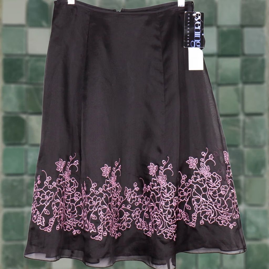 Adrianna Papell Adrianna Papell Skirt A-Line Knee Length Silk Embroidered Floral Black Women's Sz 6 Size 28" / US 6 / IT 42 - 1 Thumbnail