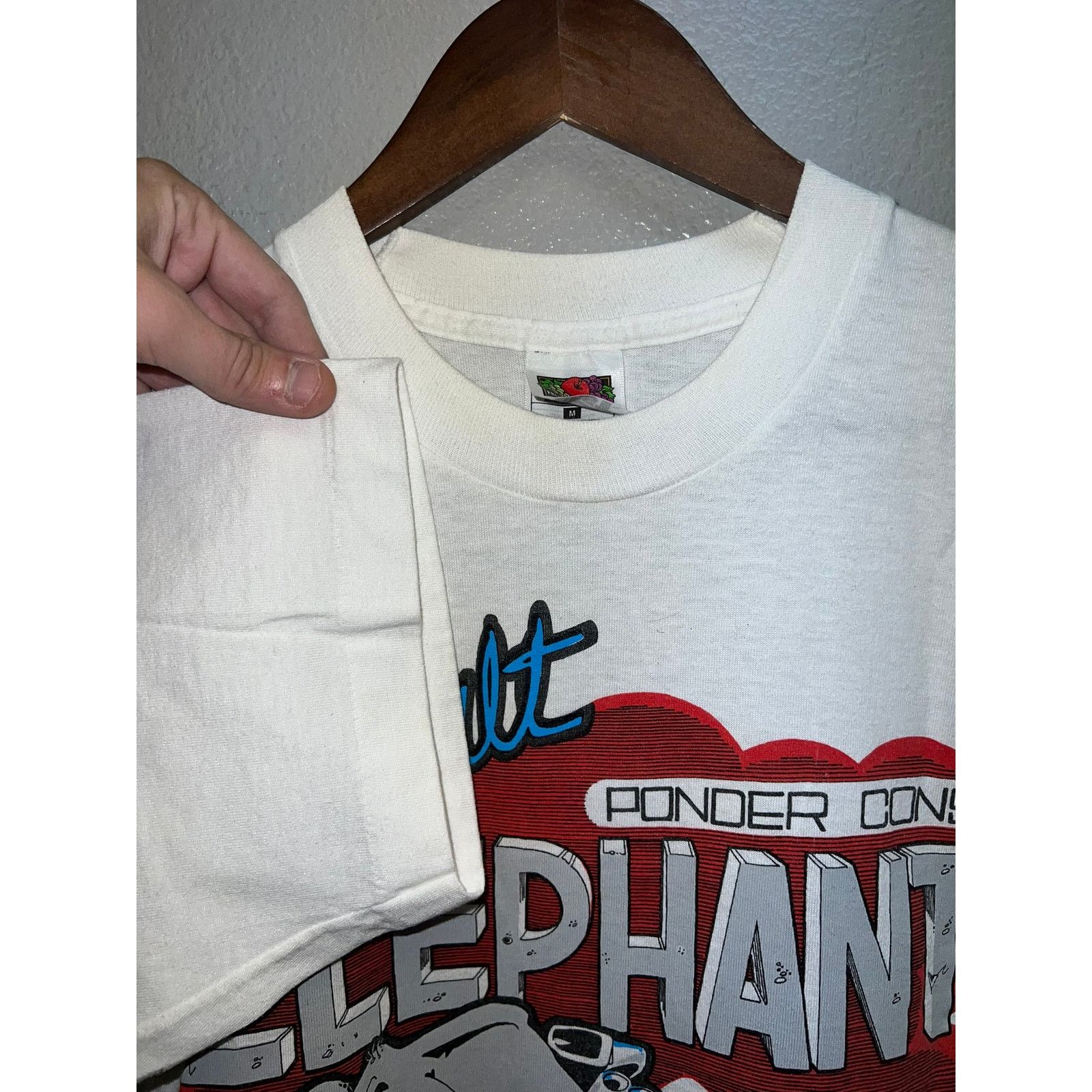 Fruit Of The Loom Vintage Elephant Shirt Asphalt Construction Animal Tee 90s M Size US M / EU 48-50 / 2 - 6 Thumbnail
