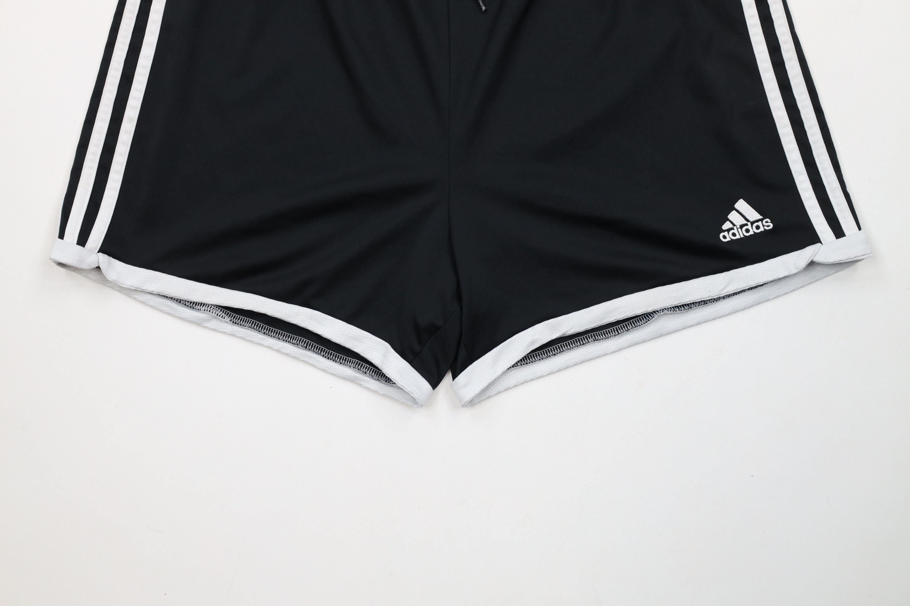 Adidas Vintage Adidas Striped Running Jogging Soccer Shorts Black Size 32" / US 10 / IT 46 - 3 Thumbnail