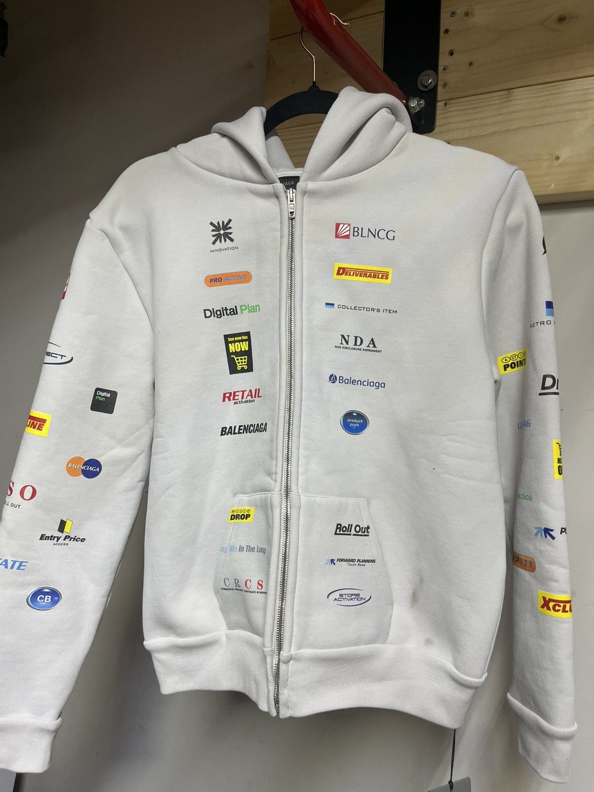 Balenciaga Balenciaga Business zip up hoodie logo xxl Size US XXL / EU 58 / 5 - 3 Thumbnail