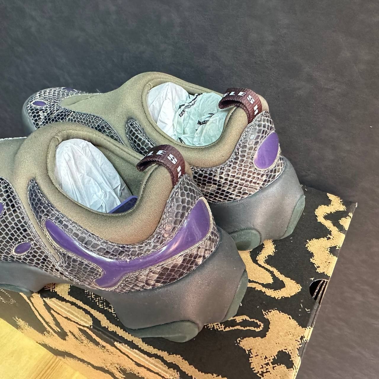 Brain Dead × Oakley Oakley x Brain Dead Python Flesh Rare New Size US 8.5 / EU 41-42 - 5 Thumbnail