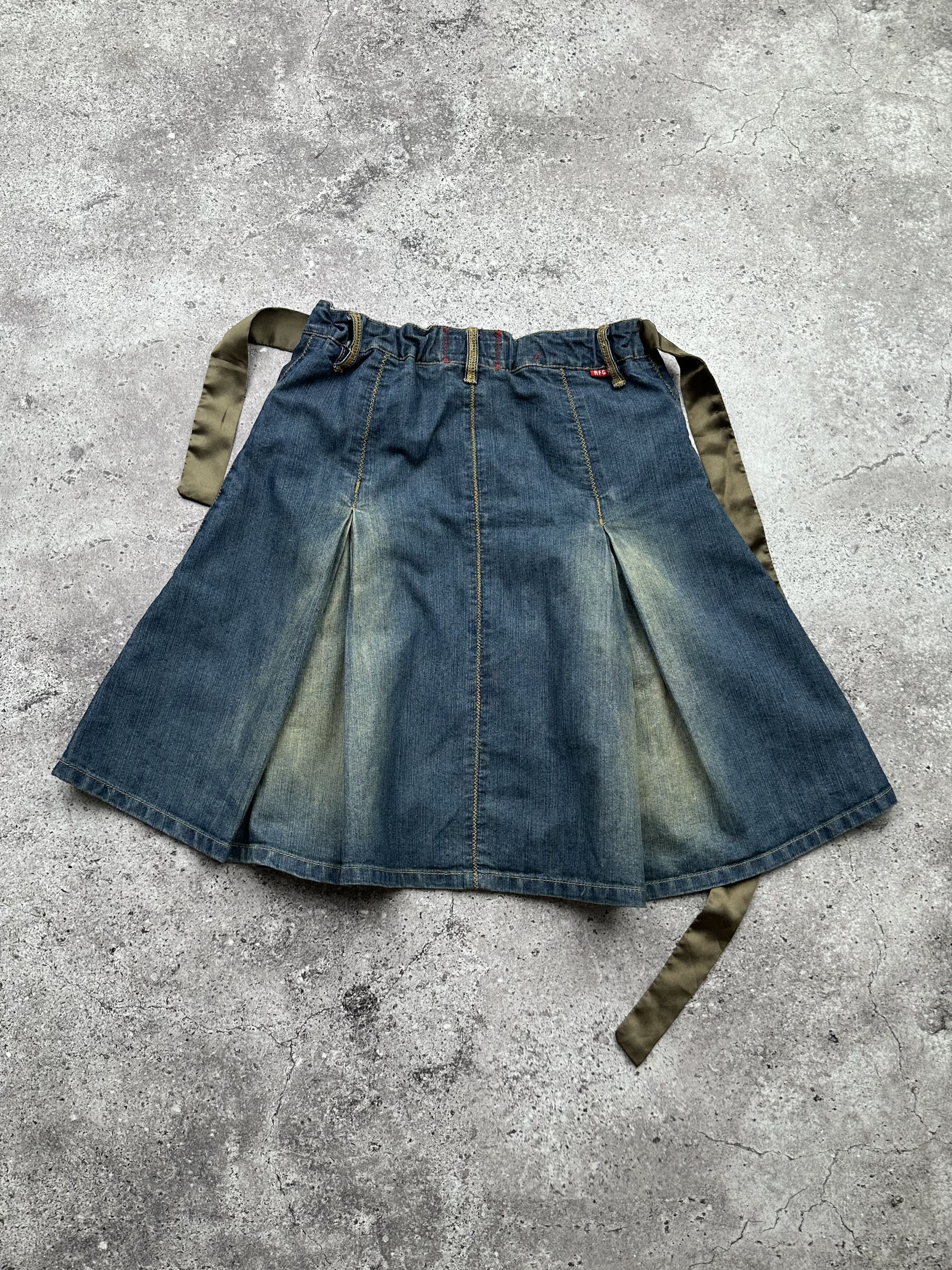 Japanese Brand Vintage Super Flare Skirt C265(V359)(E8) Size 25" / US 0 / IT 36 - 5 Thumbnail