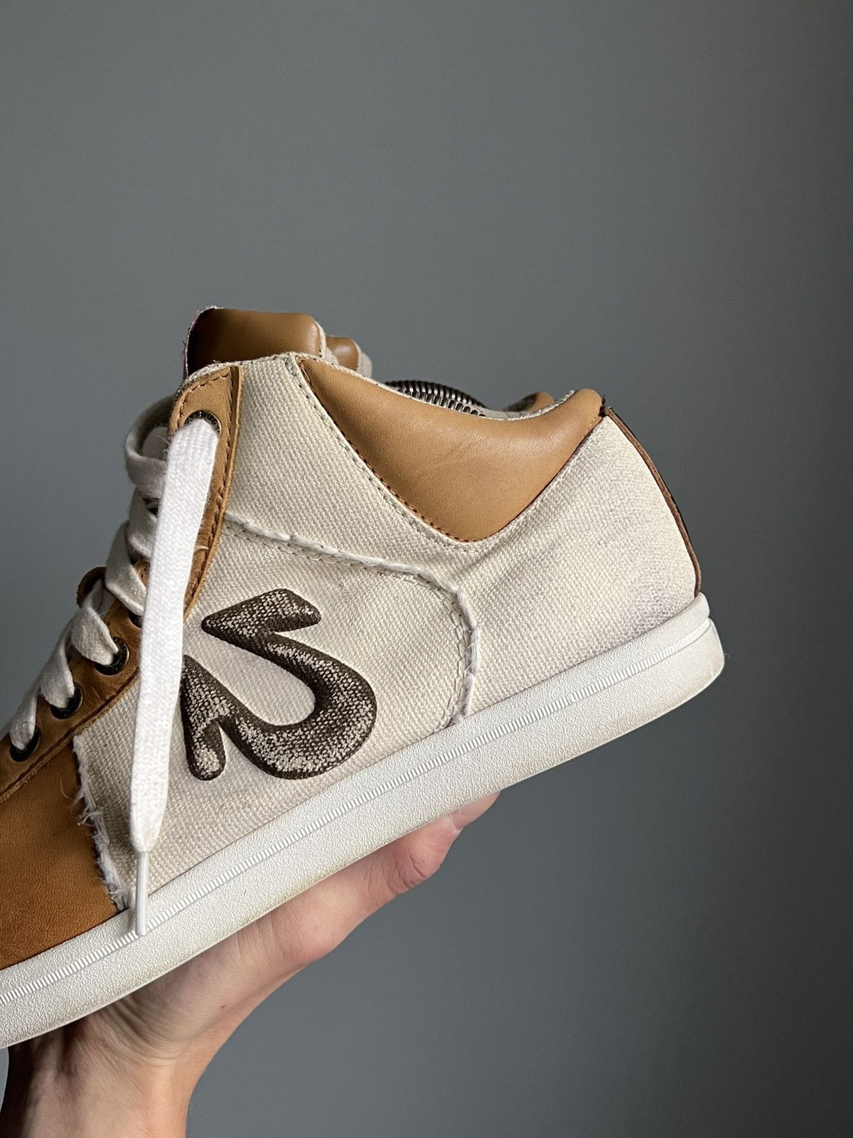 True Religion True Religion Logo Leather Hi-Top Sneakers Size US 10 / EU 43 - 2 Thumbnail