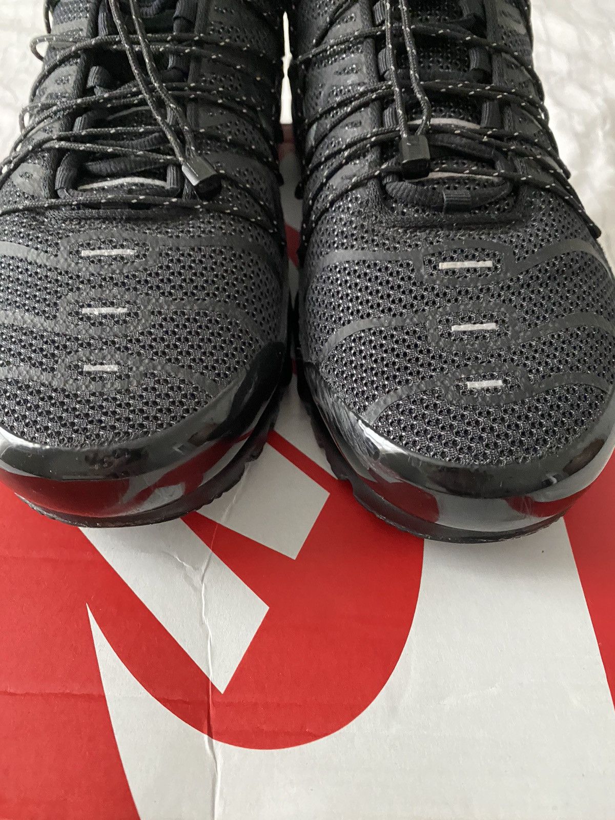 Nike Nike Air Max Plus Utility Sz13 Black Size US 13 / EU 46 - 16 Thumbnail