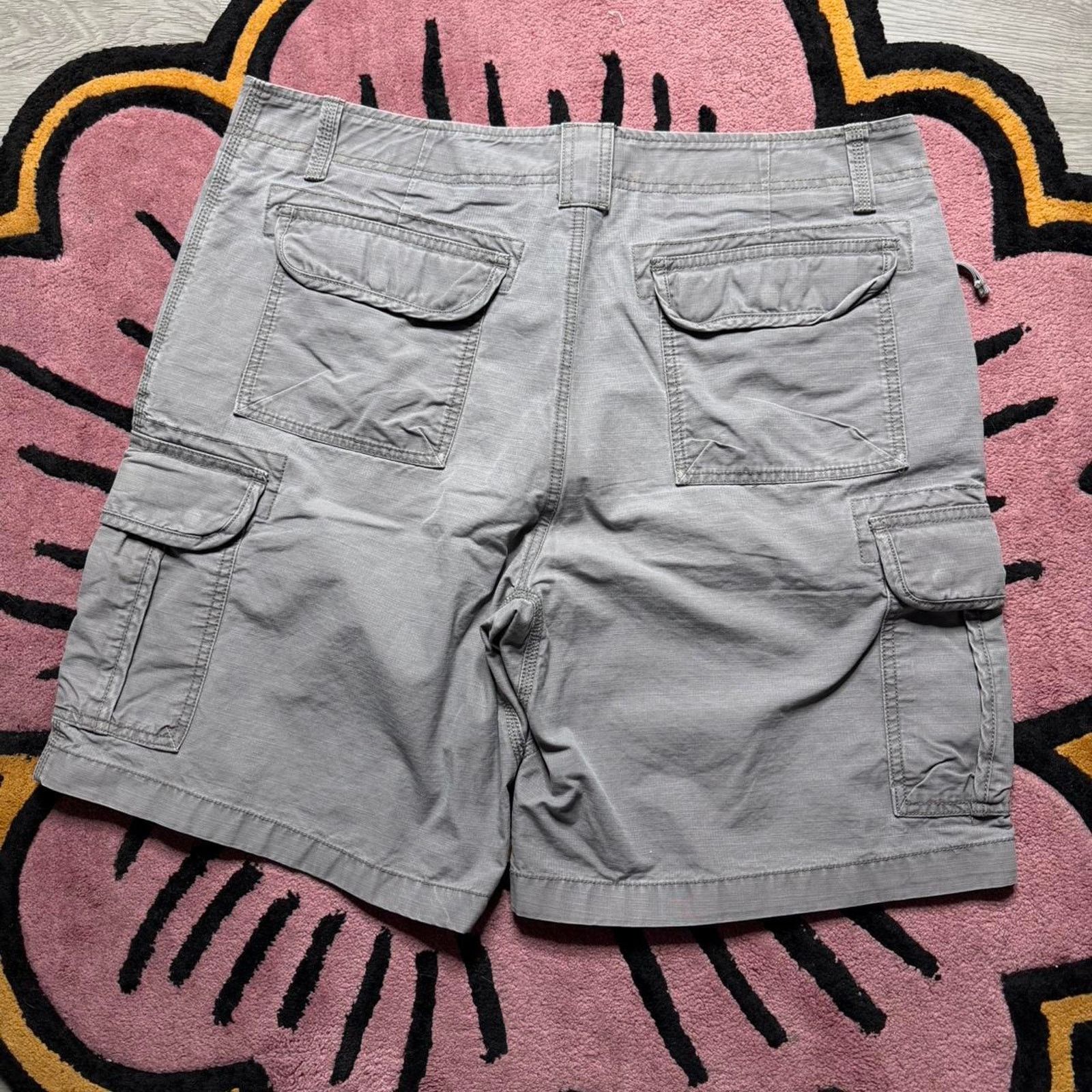 L.L. Bean L.L Bean Natural Fit Cargo Shorts Size 38 Grey Size US 38 / EU 54 - 8 Thumbnail