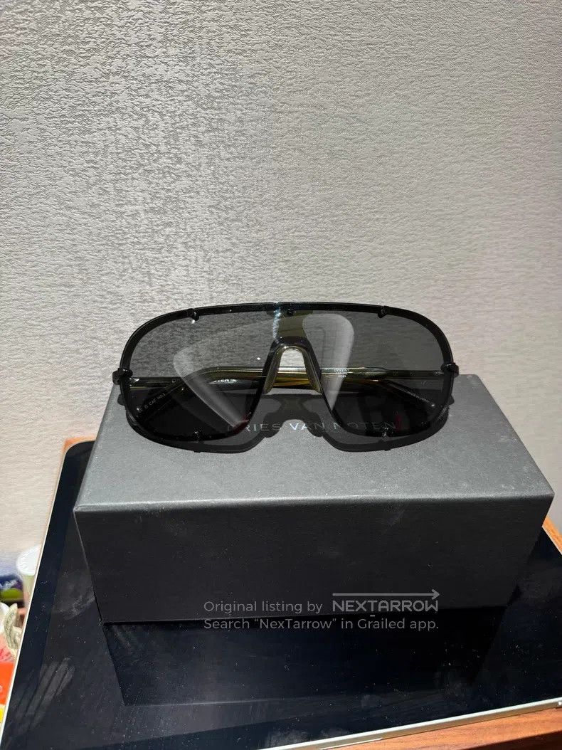 Dries Van Noten Dries Van Noten Black Eyeglasses Size ONE SIZE - 1 Thumbnail