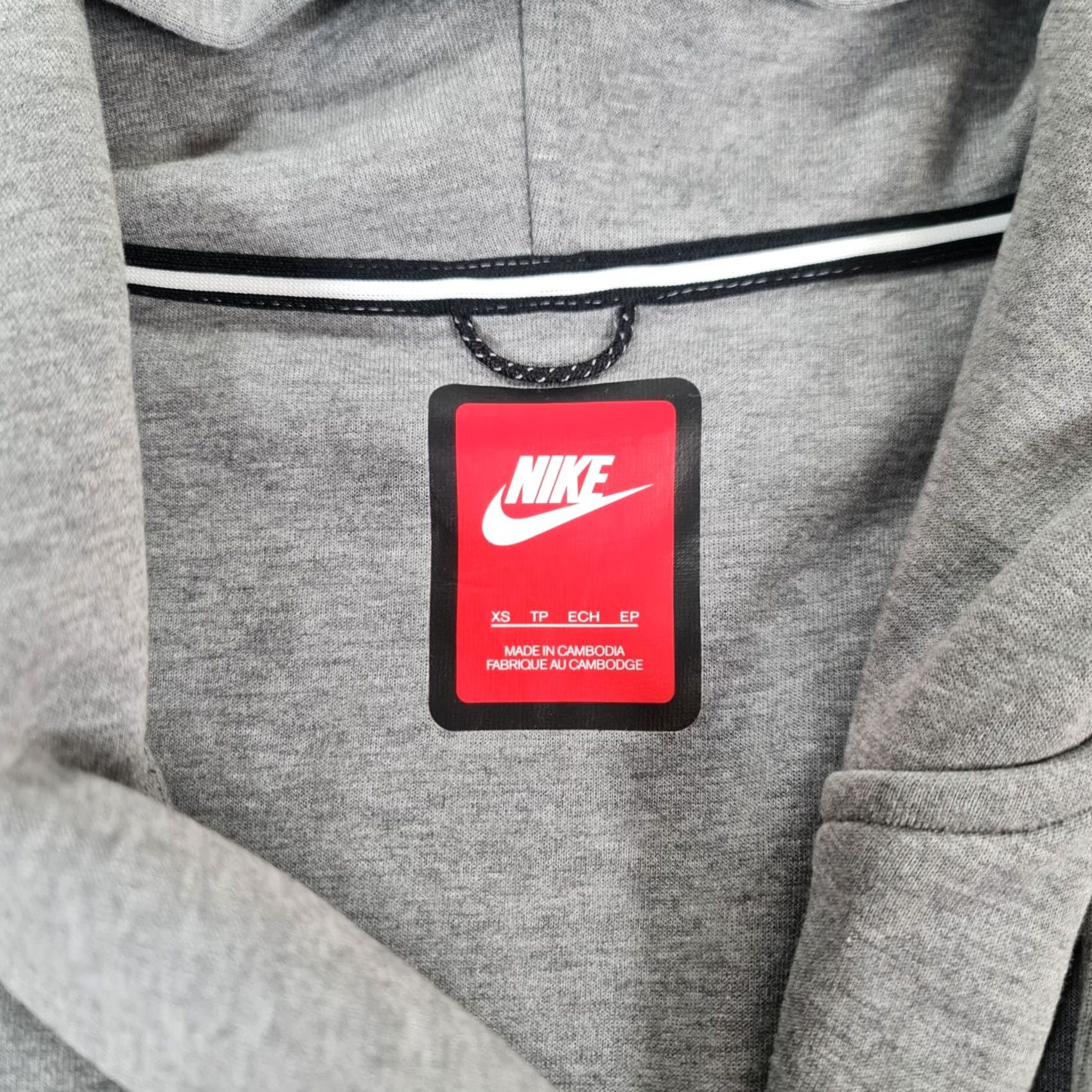 Nike Nike Womens Tech Fleece Hoodie Grey XS Sleeveless Vest Heather 689067 091 Size XS / US 0-2 / IT 36-38 - 4 Thumbnail