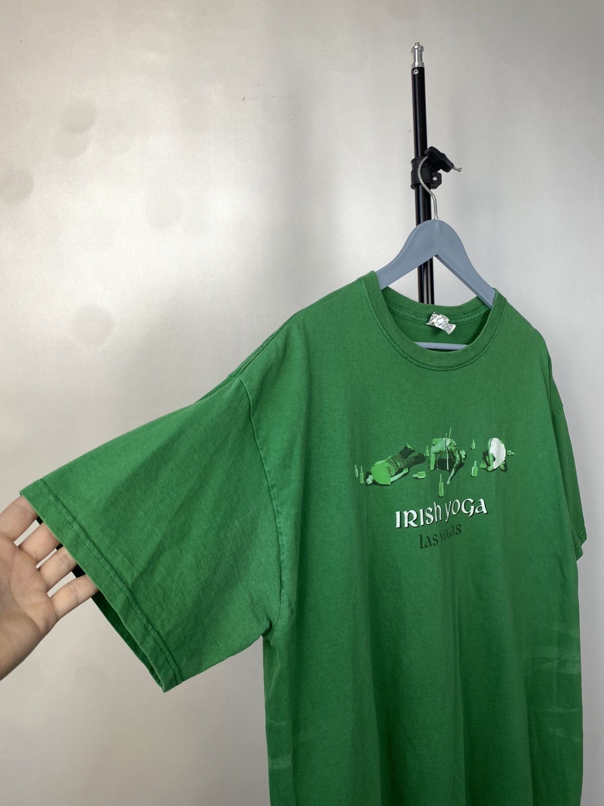 Vintage Crazy Vintage Irish Yoga Drunk Graphic Tee Size US XL / EU 56 / 4 - 5 Thumbnail