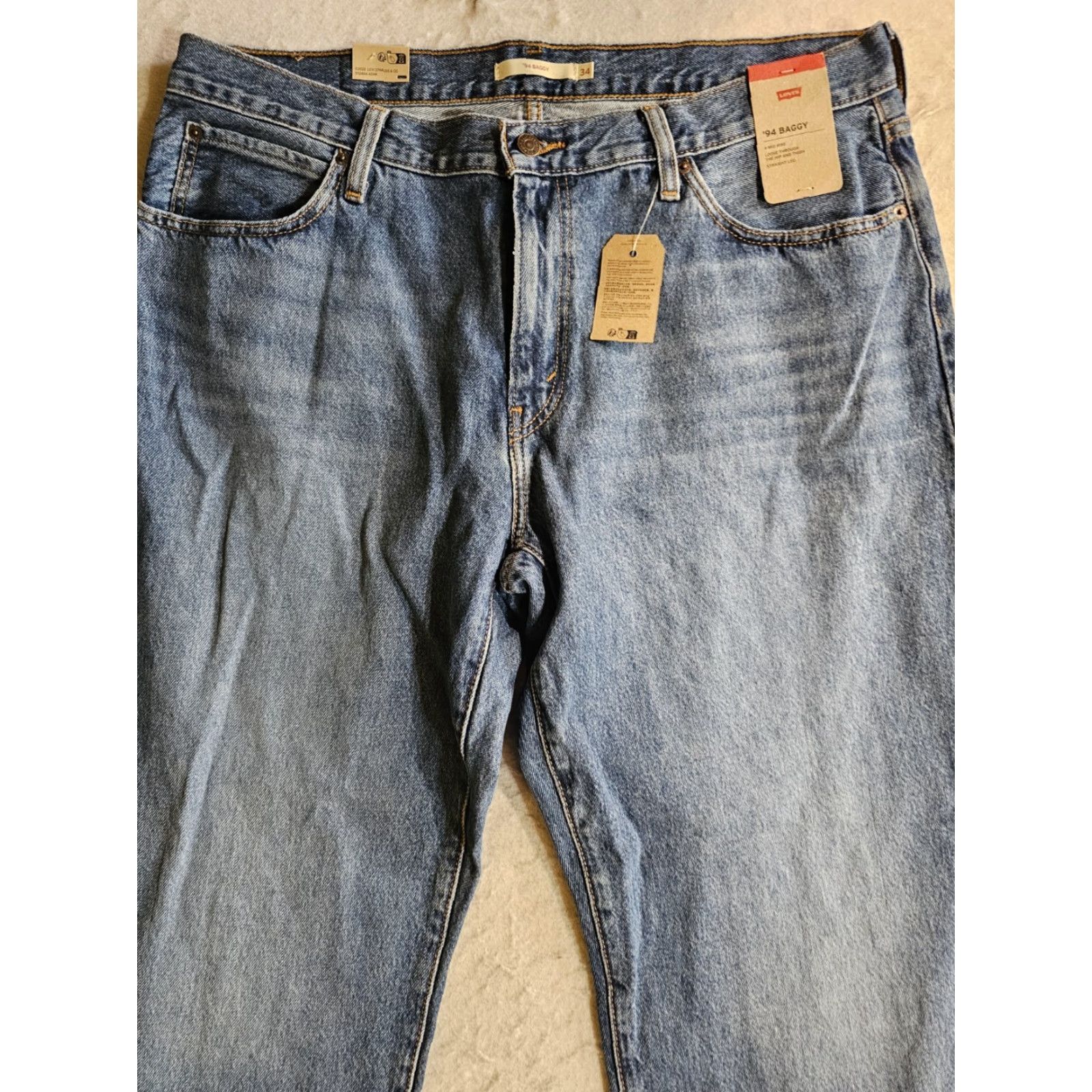 Levi's VINTAGE NWT Levi's 94 Baggy Straight Leg Mid Rise Women's 34x31 Jeans Size ONE SIZE - 5 Thumbnail