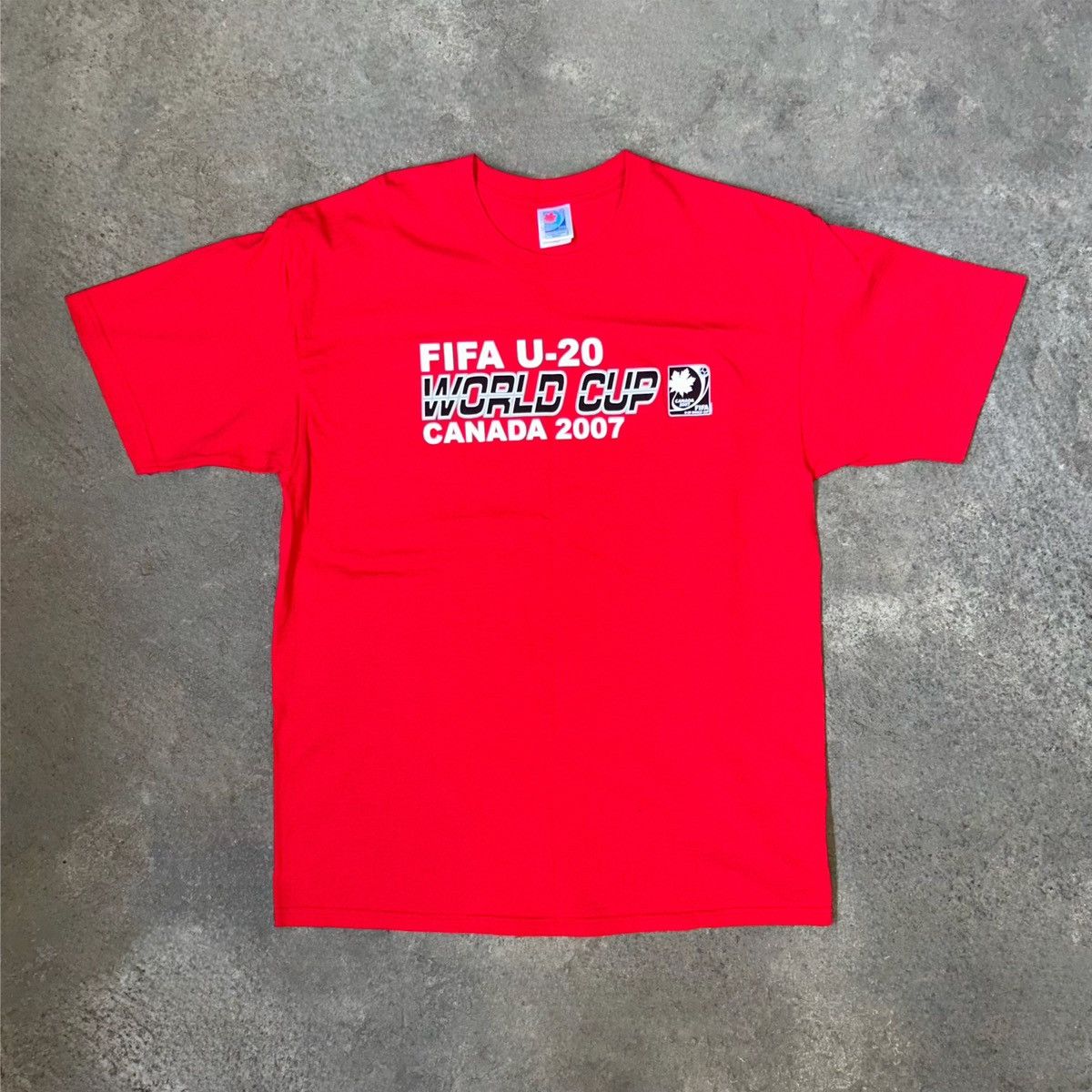 Vintage 2007 Canada FIFA U-20 World Cup Official T-Shirt Size US XL / EU 56 / 4 - 1 Thumbnail