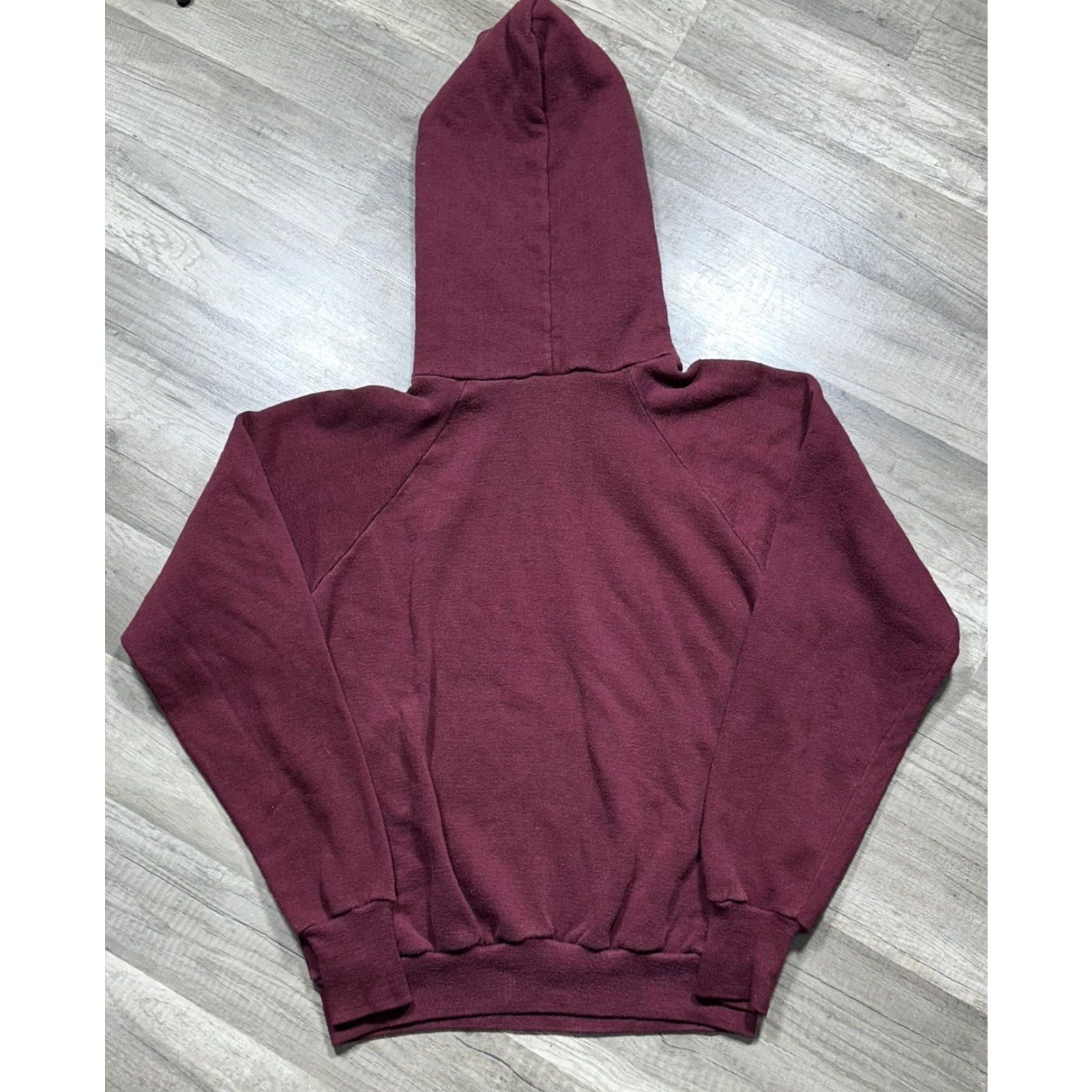 Vintage VINTAGE Hoodie Unbranded Hoodie unisex Adults M Burgundy Maroon 80s 50/50 Cotton Polyester Pullover Size US M / EU 48-50 / 2 - 2 Thumbnail