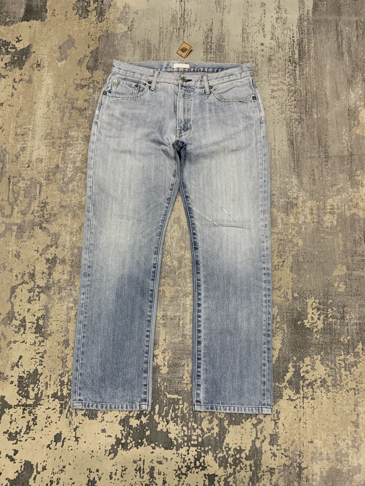 Japanese Brand Japanese Brand Uniqlo Blue Wash Distressed Jeans Size US 33 - 1 Thumbnail