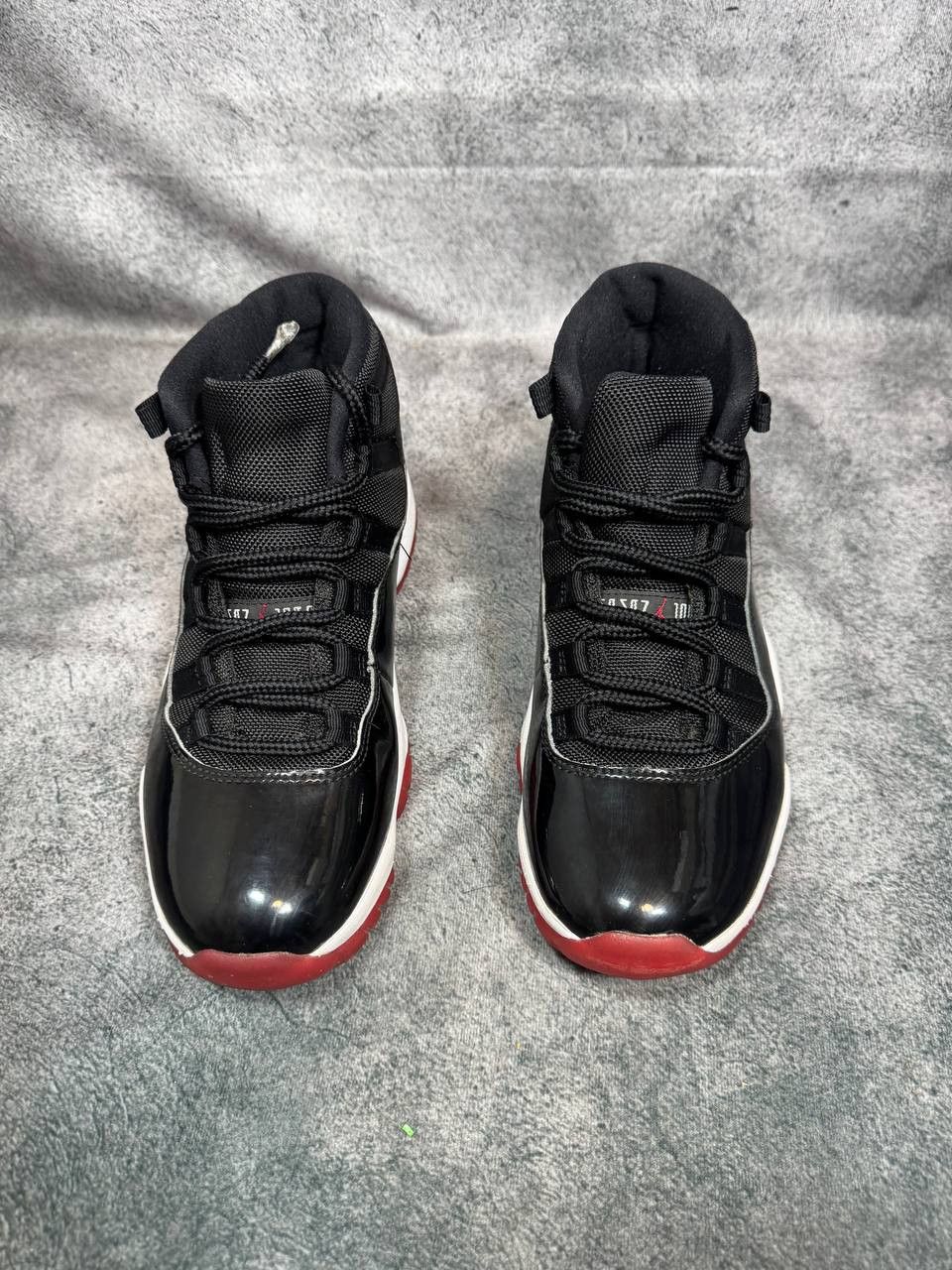Jordan Brand Size 7 | Jordan 11 Bred Box | Pre-Owned Size US 7 / EU 40 - 2 Thumbnail
