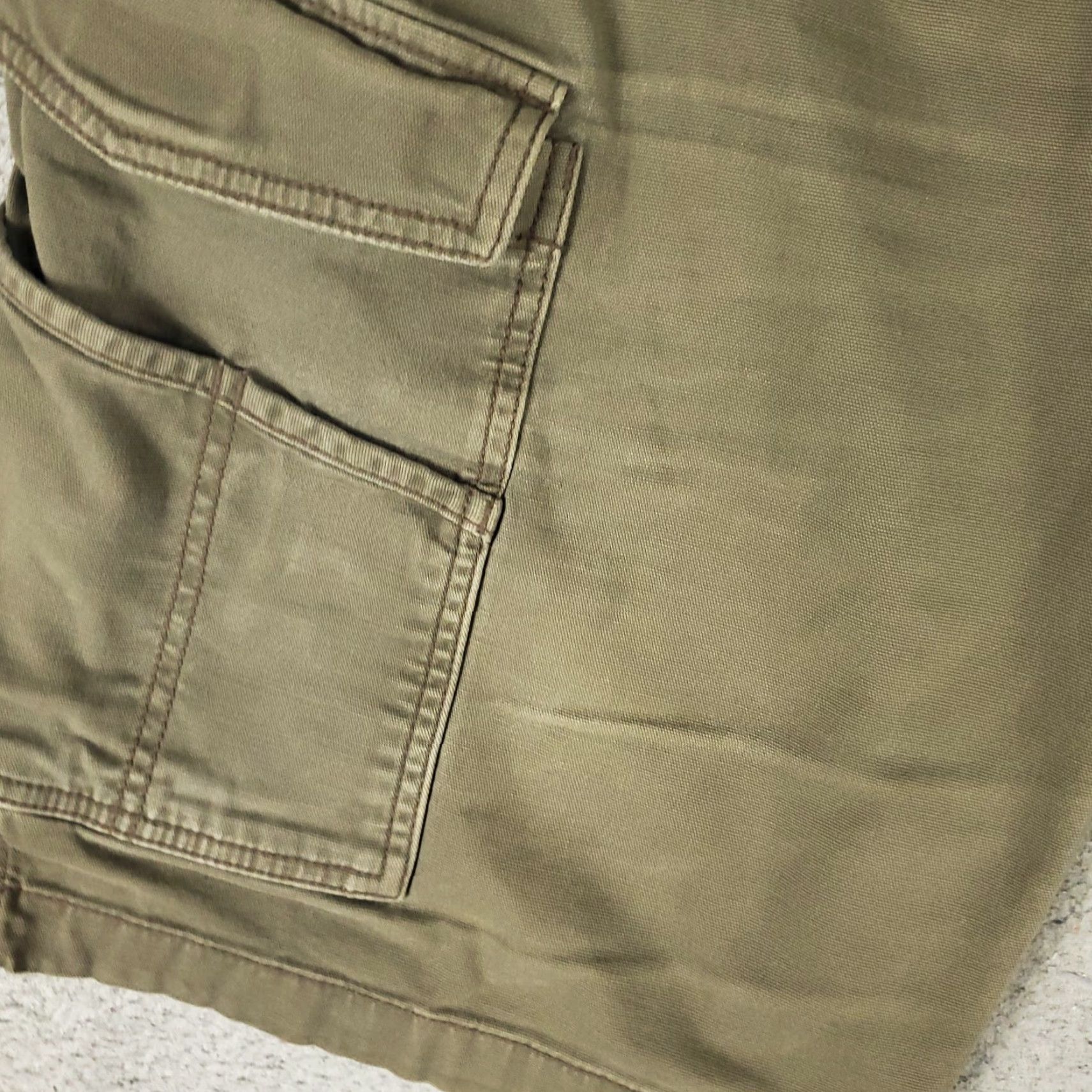 Carhartt Carhartt Cargo Shorts Mens Size 38 Olive/Taupe Relaxed Outdoors Hiking Camping Cargo Short - Beige Cotton Canvas Regular 38 Men Menswear Size US 38 / EU 54 - 2 Thumbnail