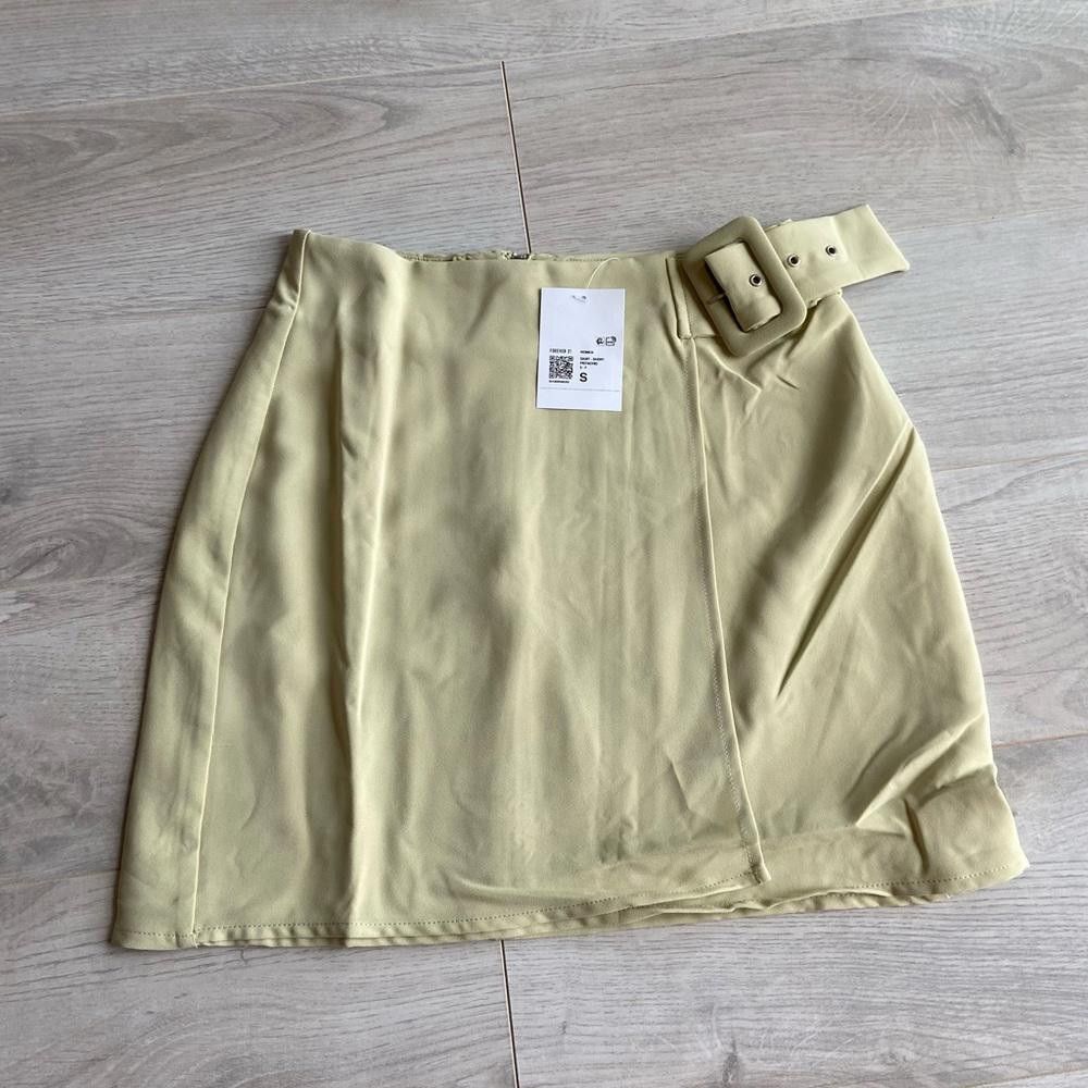 Forever 21 Forever 21 Pistachio Green Wrap Mini Skirt Size 28" / US 6 / IT 42 - 5 Thumbnail