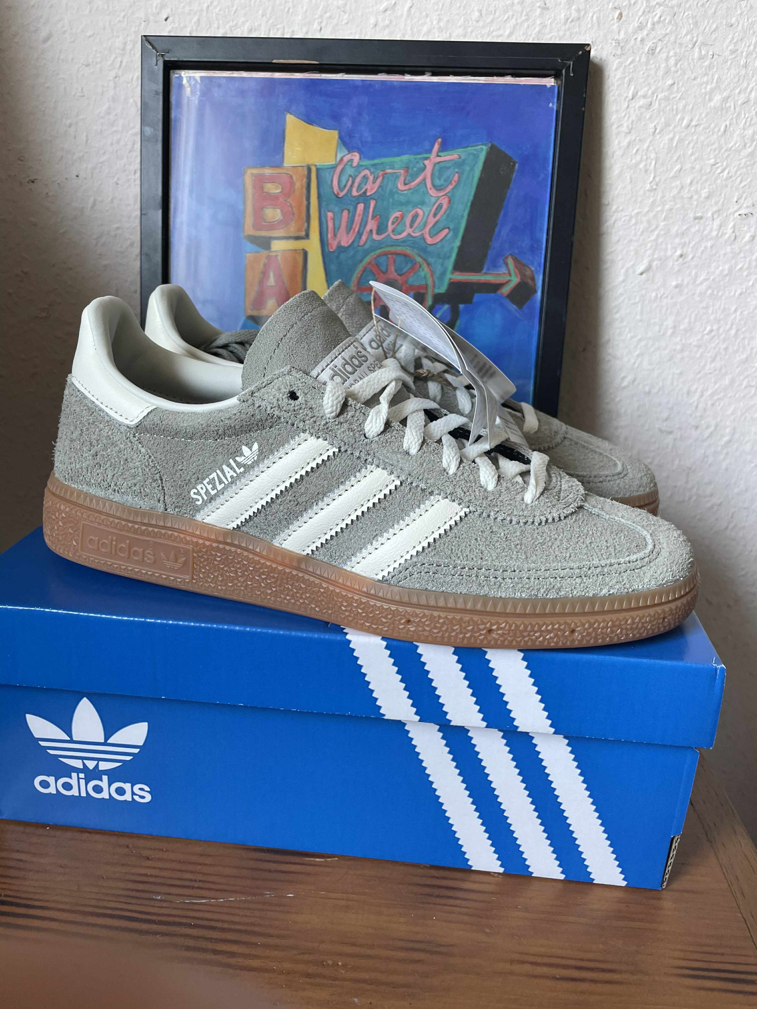 Adidas Adidas handball spezial Womens US 6 EU 37.5 grey Size US 6 / IT 36 - 4 Thumbnail